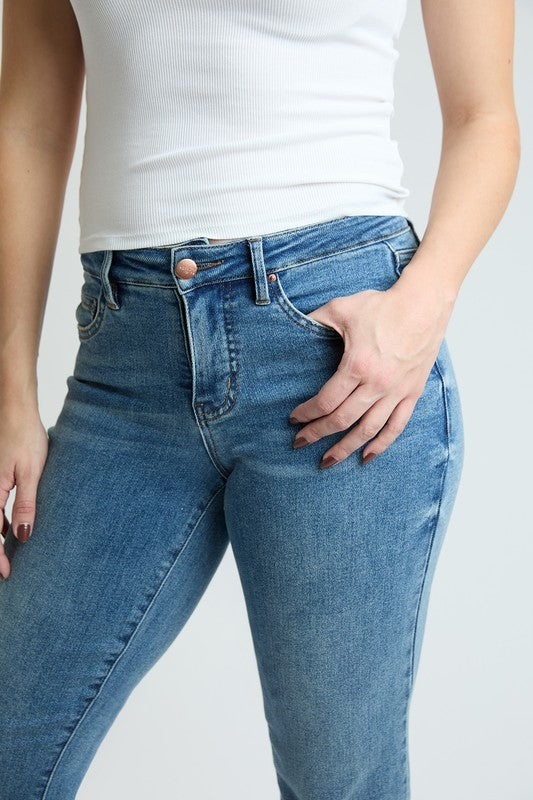 Everyday Sculpt Tummy Control Slim Straight Jeans RFM in Vintage Medium