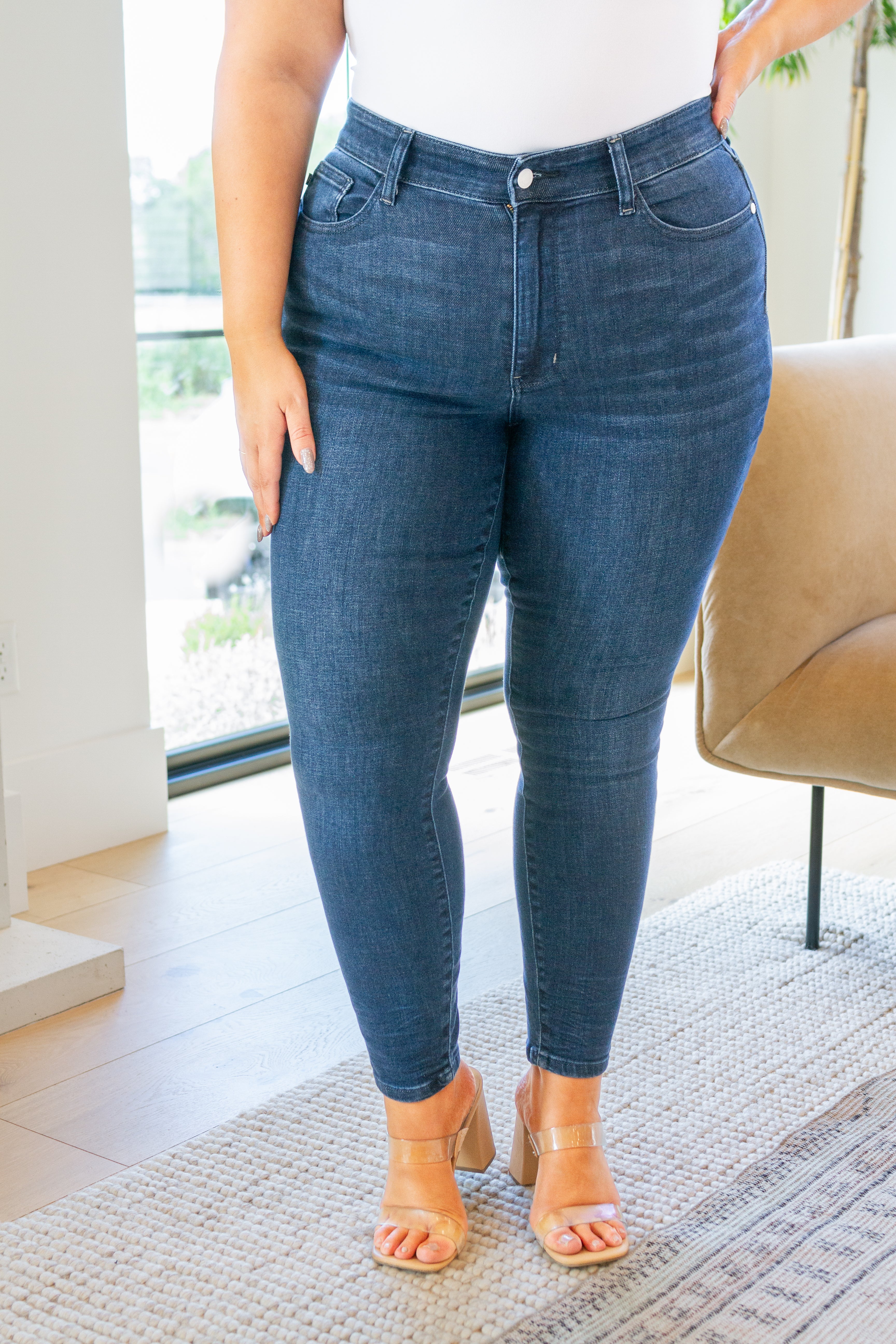 Mid Rise Crinkle Ankle Skinny Judy Blue Jeans