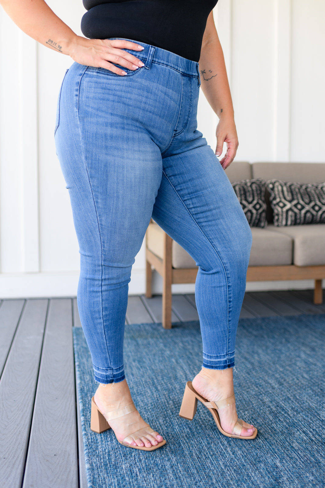 High Rise Pull on Release Hem Jegging Skinny Judy Blue Jeans