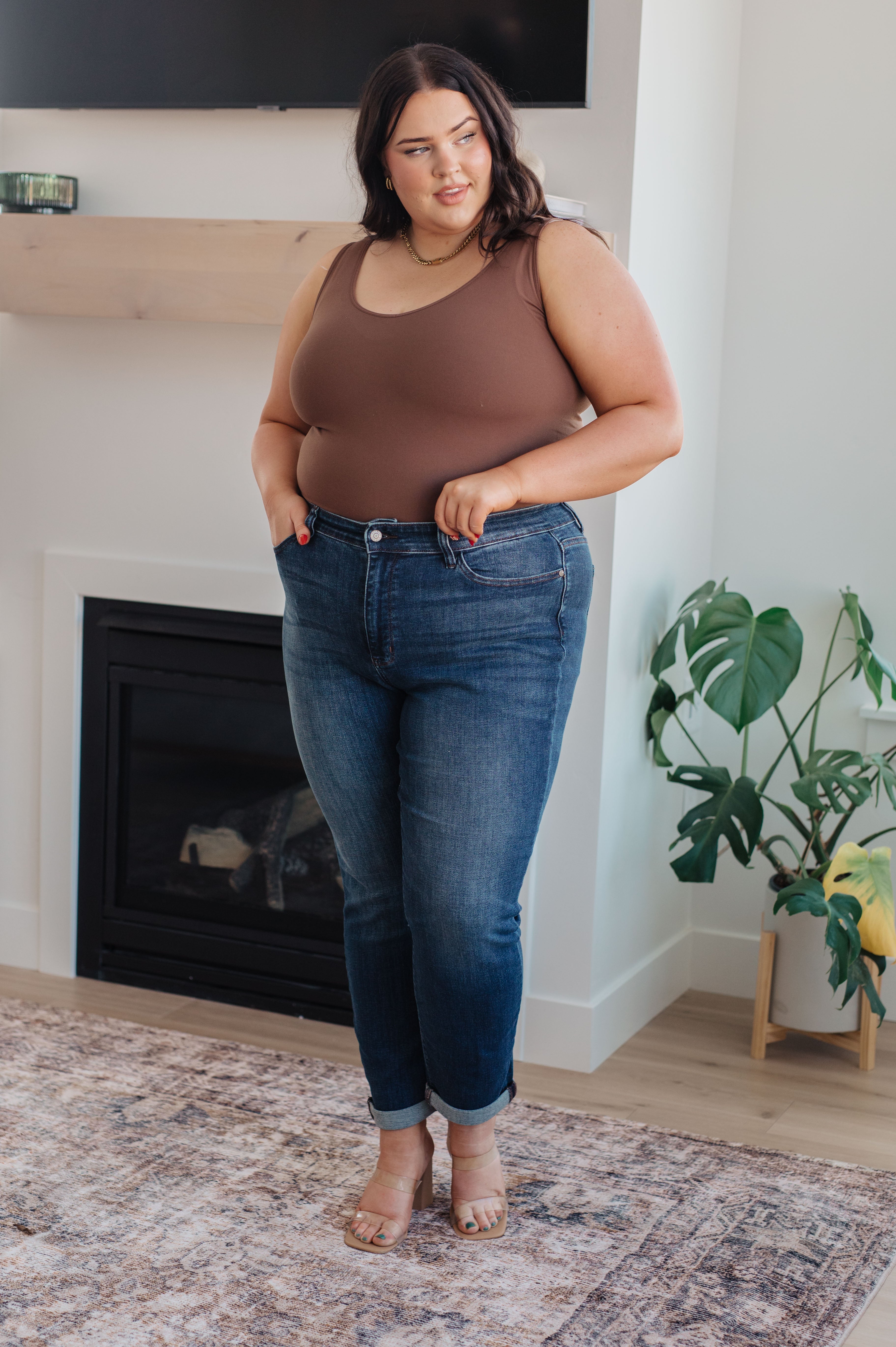 Mid Rise Cuffed Slim Relaxed Fit Judy Blue Jeans