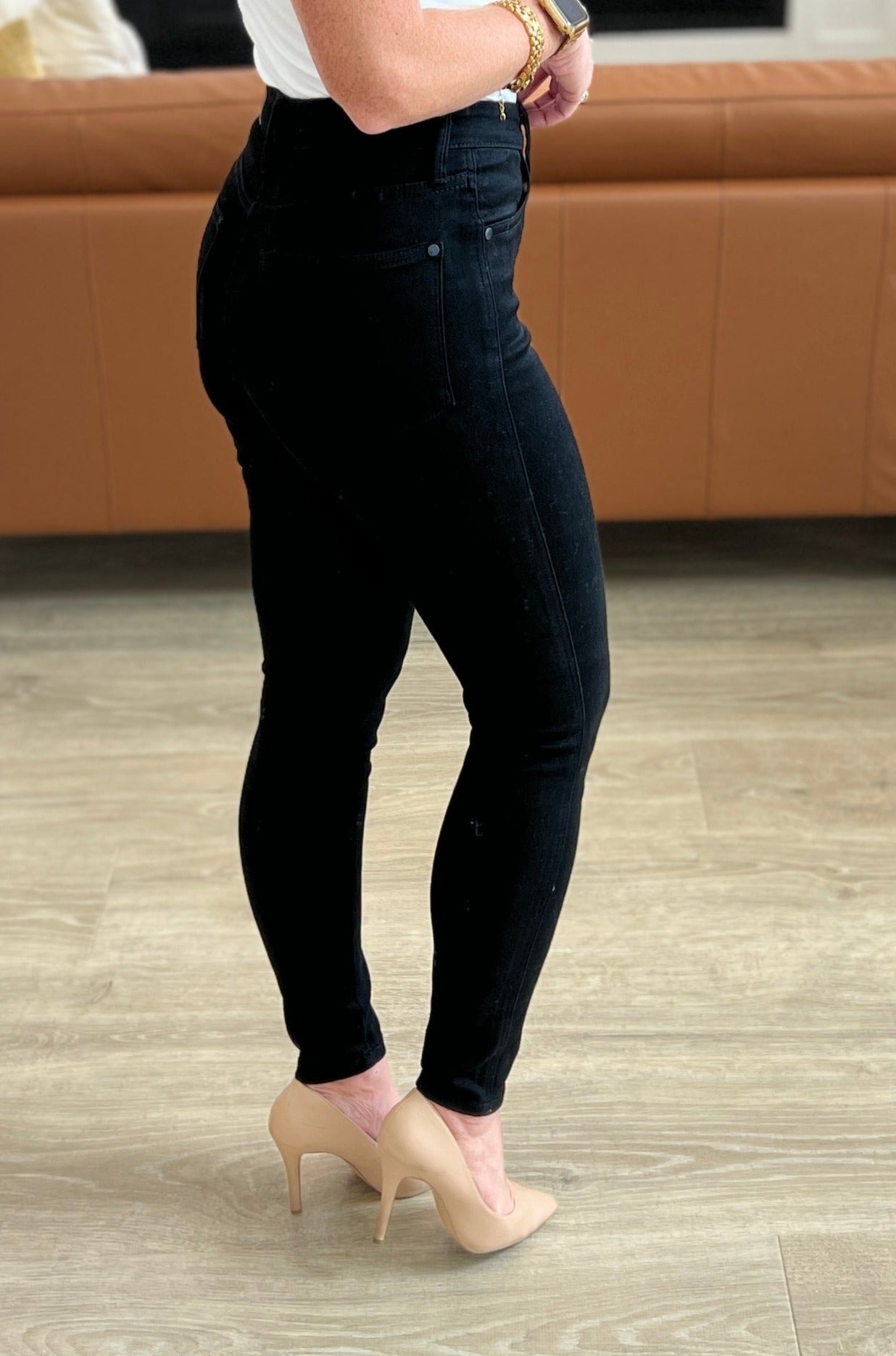High Rise Tummy Control Classic Skinny Judy Blue Jeans in Black