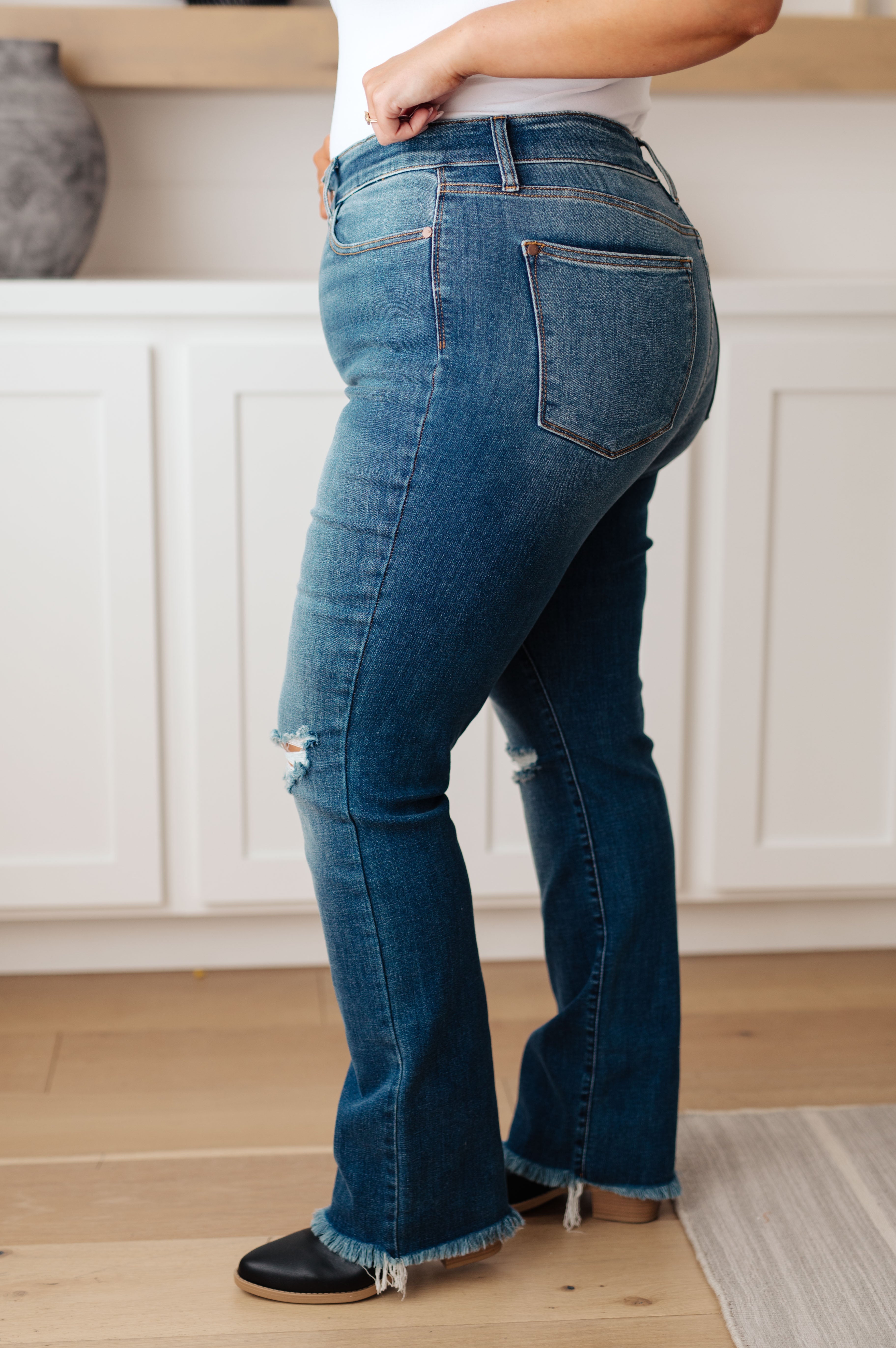 High Rise Distressed Straight Judy Blue Jeans