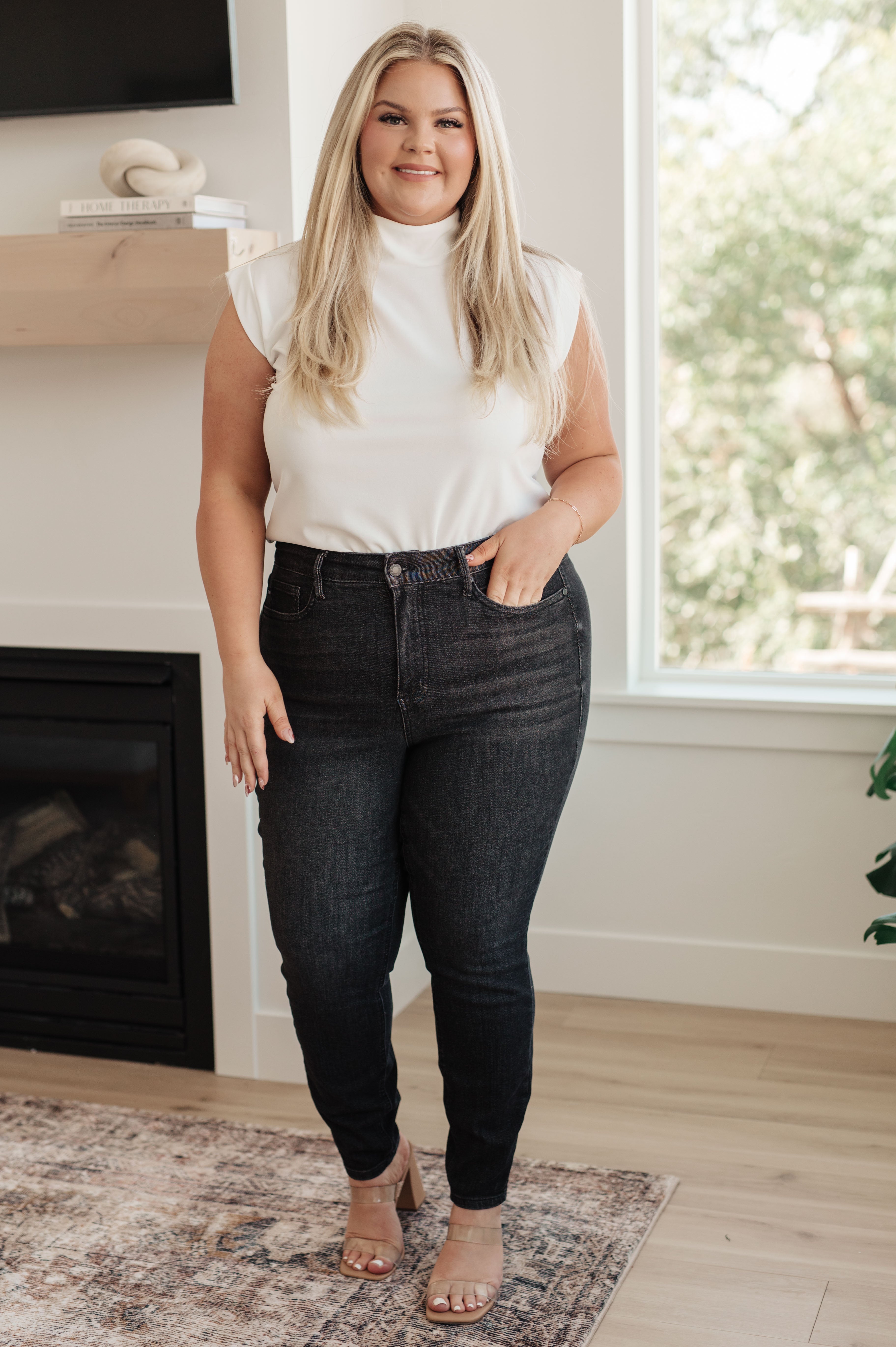 High Rise Tummy Control Skinny Judy Blue Jeans in Washed Black