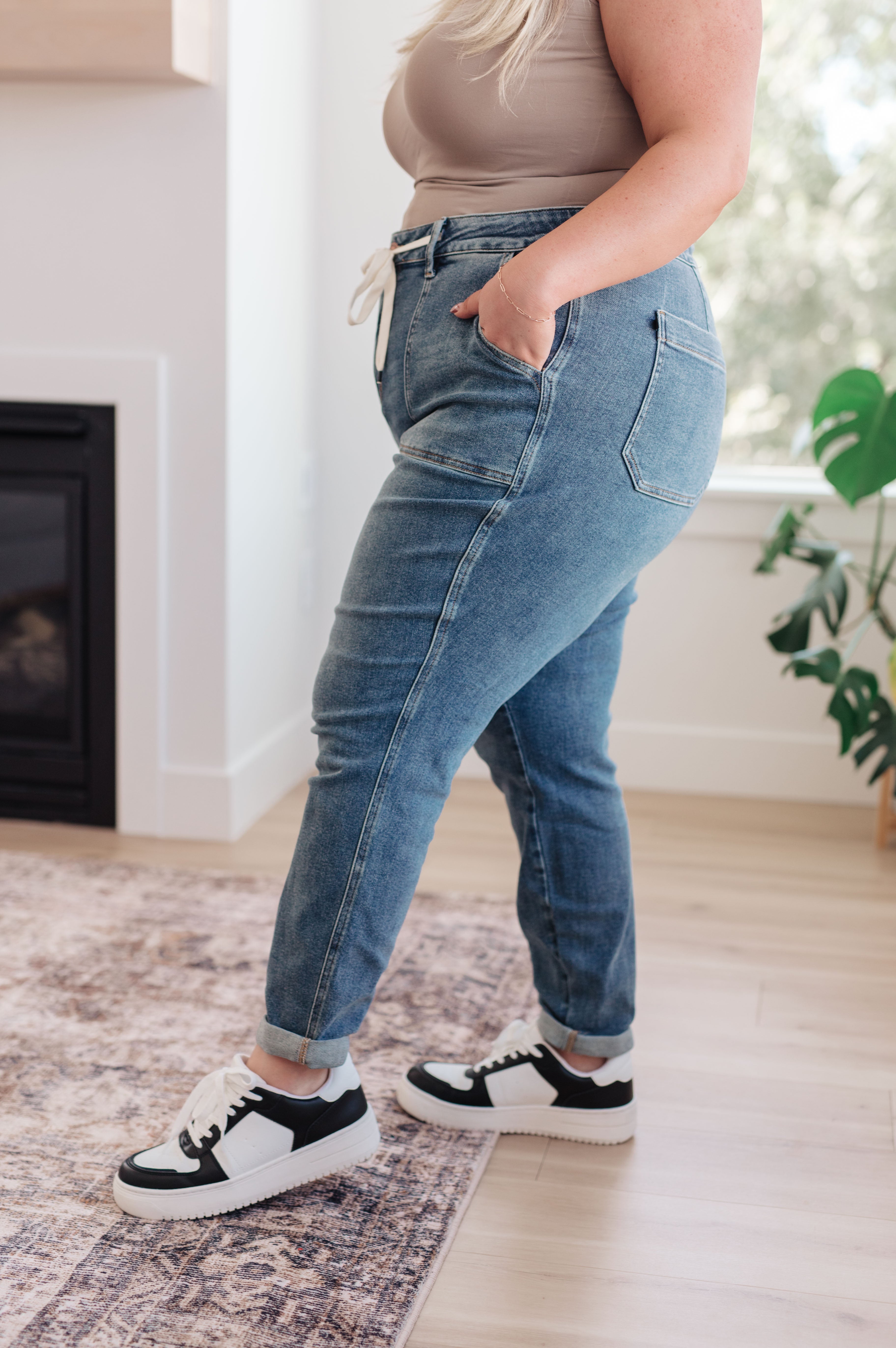 Pull On Denim Judy Blue Joggers in Medium Wash