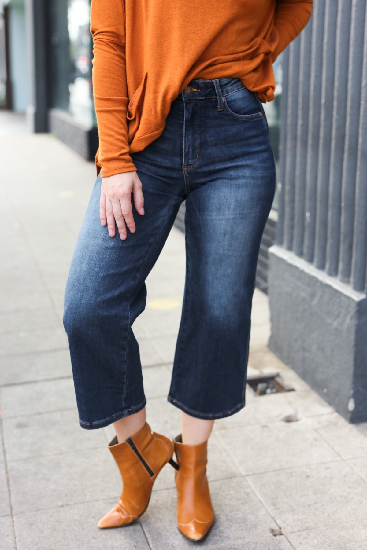 Mid Rise Dark Wash Cropped Wide Leg Judy Blue Jeans