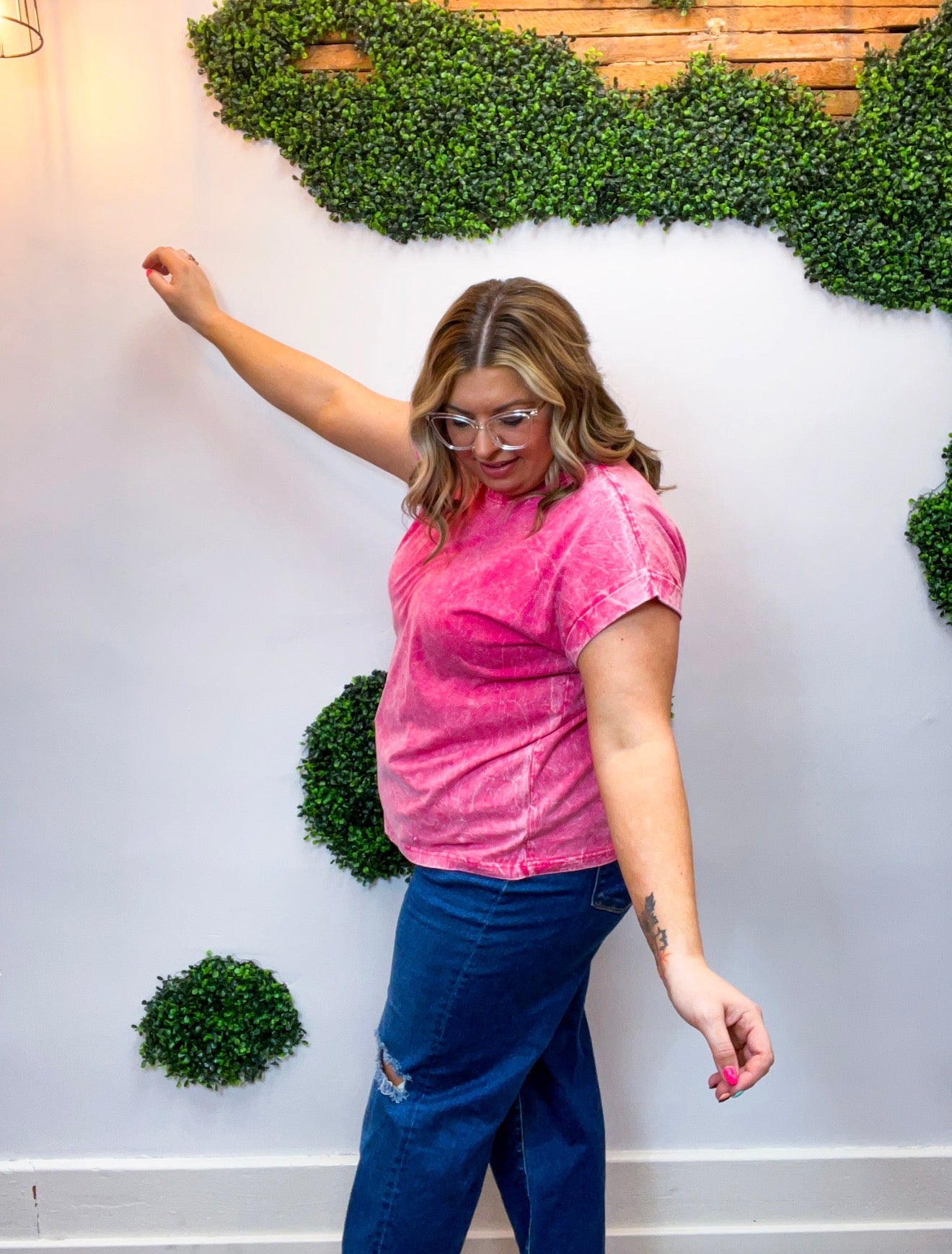 Sunkissed Crinkle Folded Sleeve Tee in Hot Pink