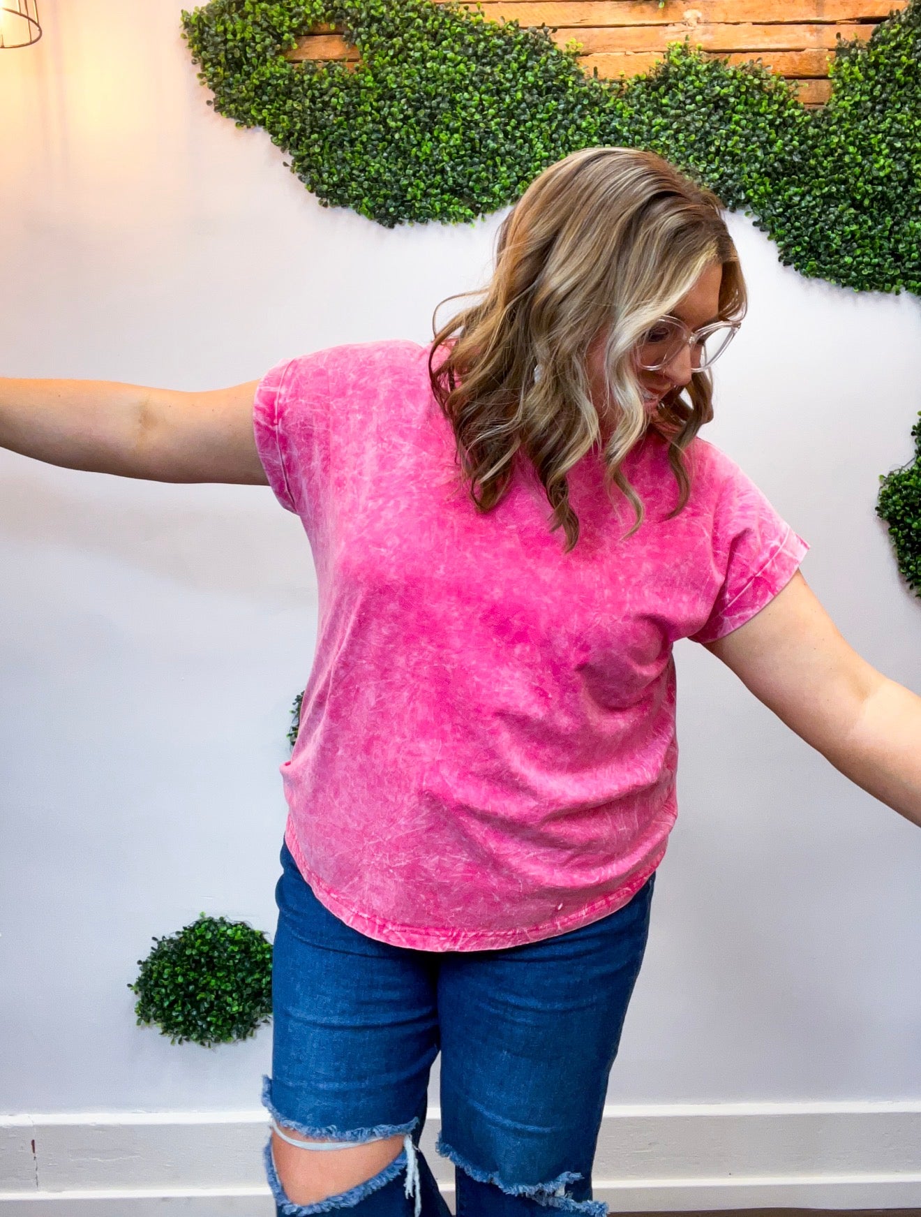 Sunkissed Crinkle Folded Sleeve Tee in Hot Pink