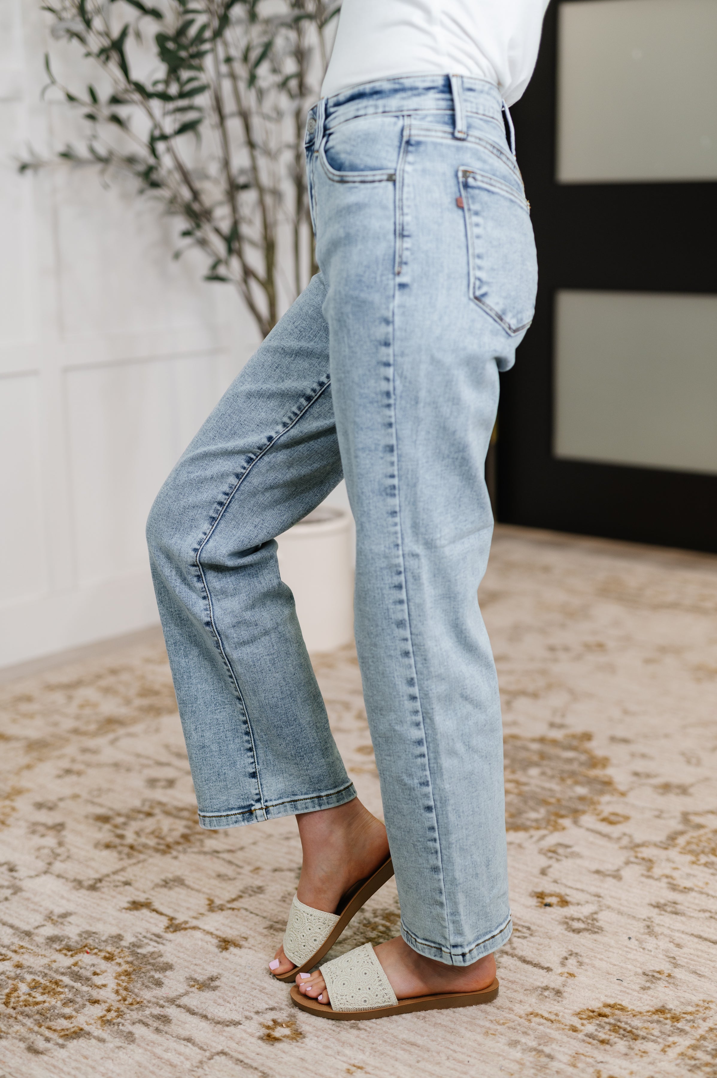 High Rise Stone Wash Straight Judy Blue Jeans