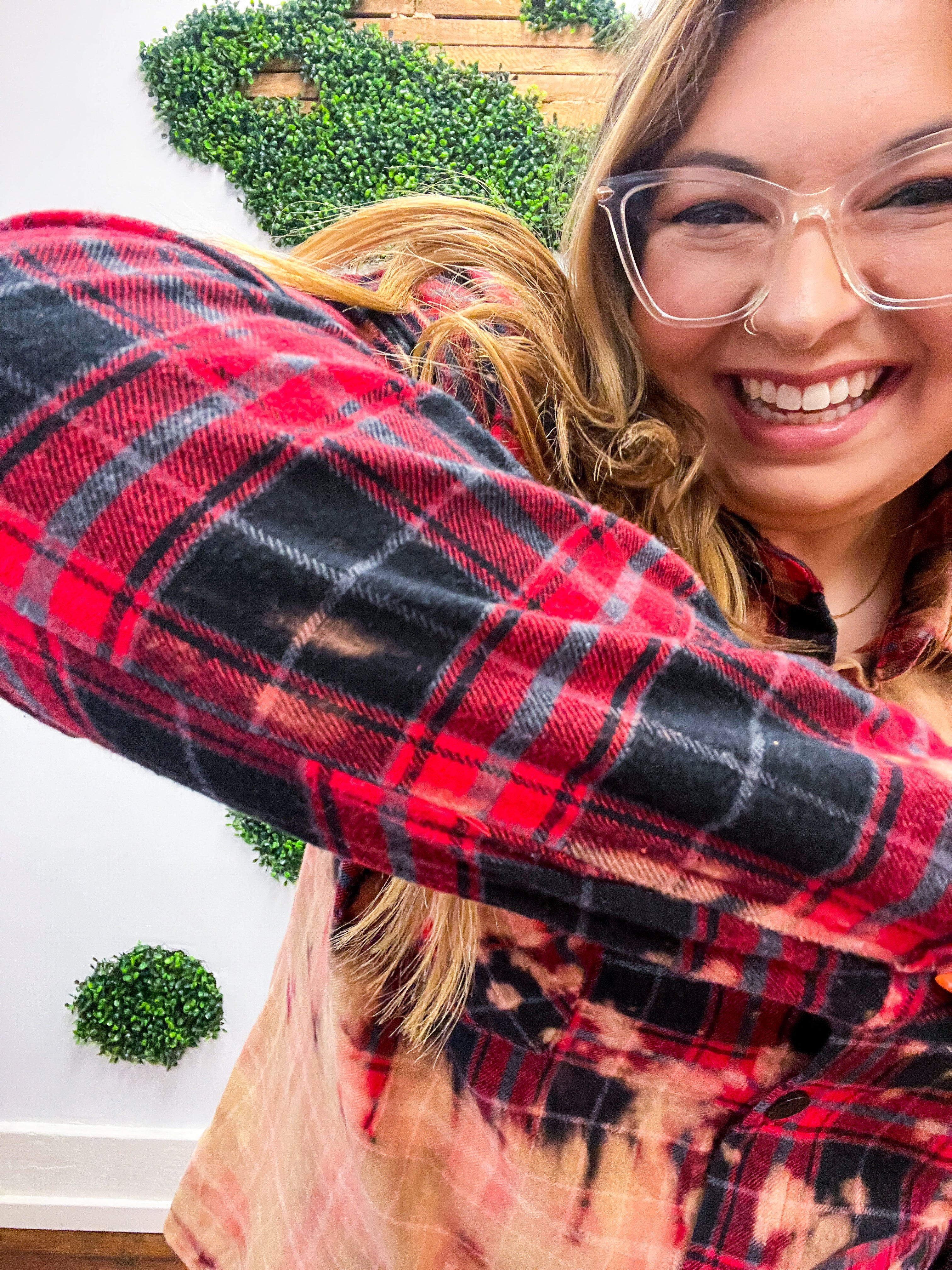 Good Luck Charm Distressed Flannel Button Up Top - Black/Red