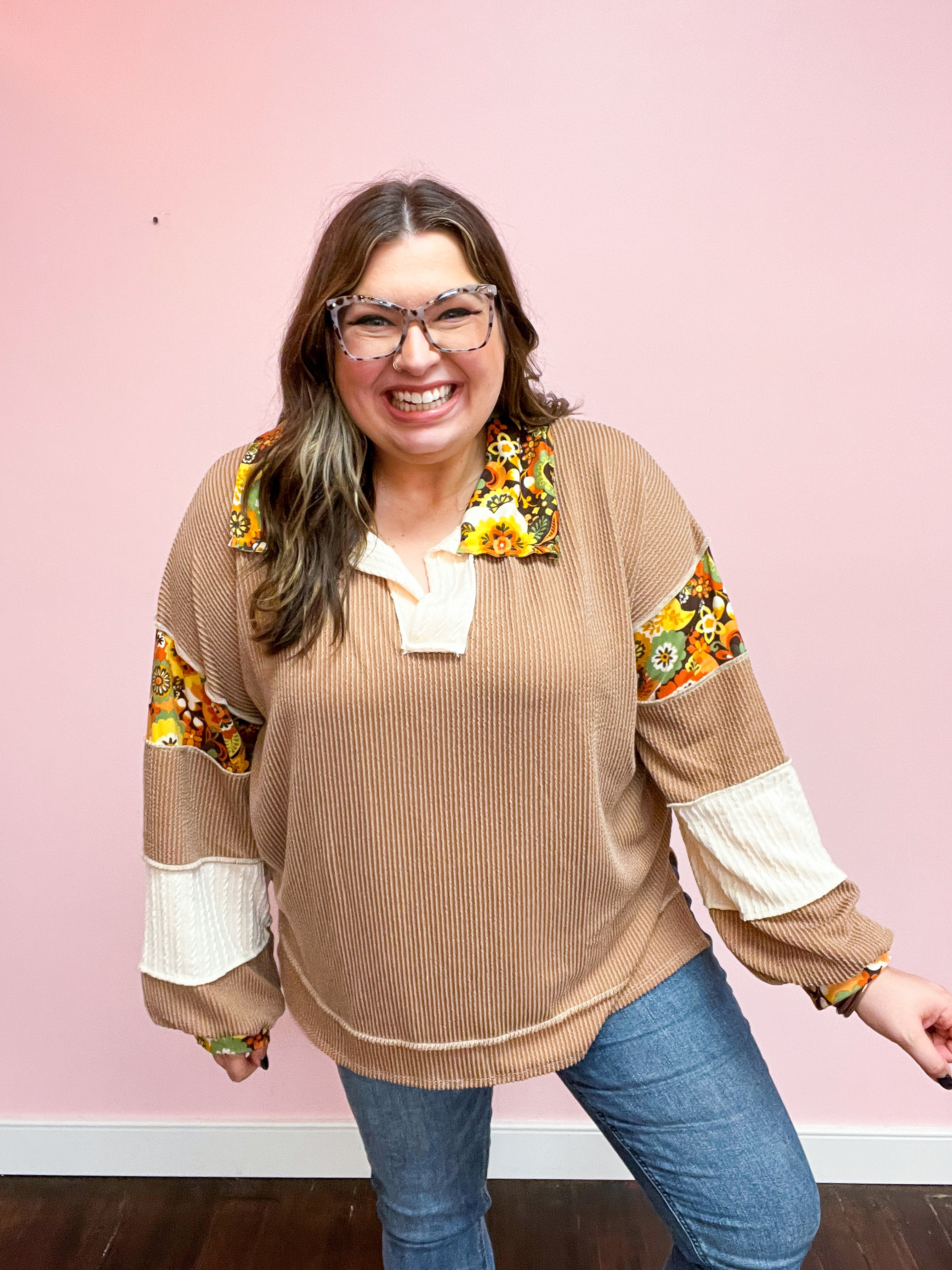 So 70's Caramel Floral Print Colorblock Notch Neck Top