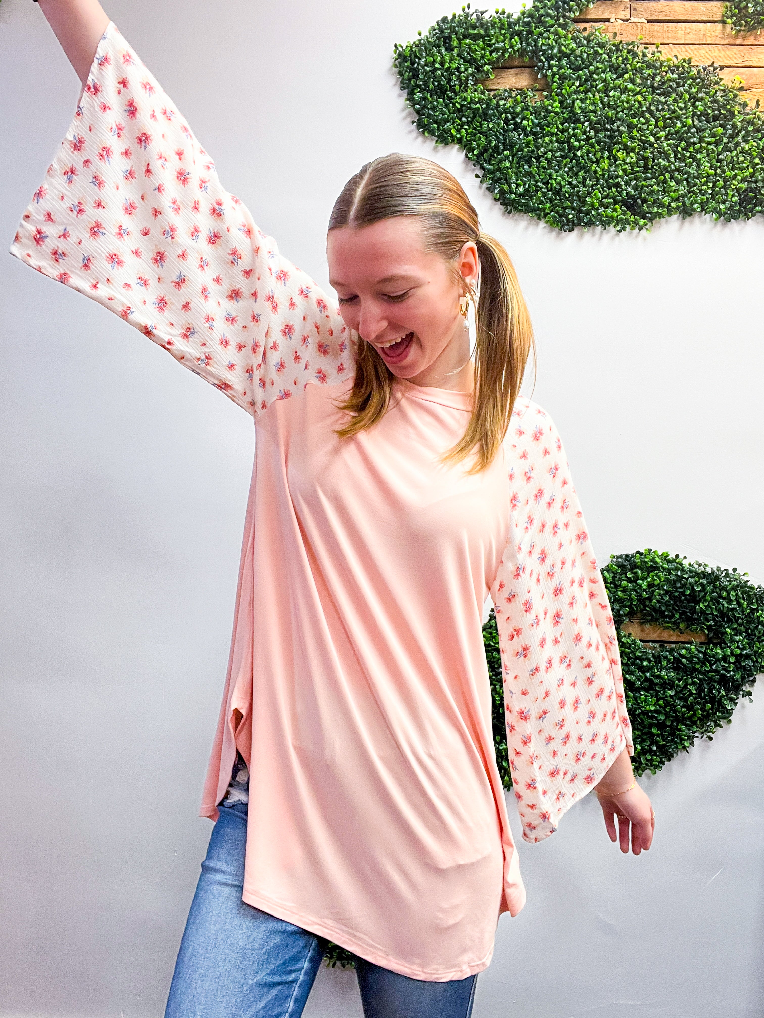 Daisy Dream Raglan Top in Pink