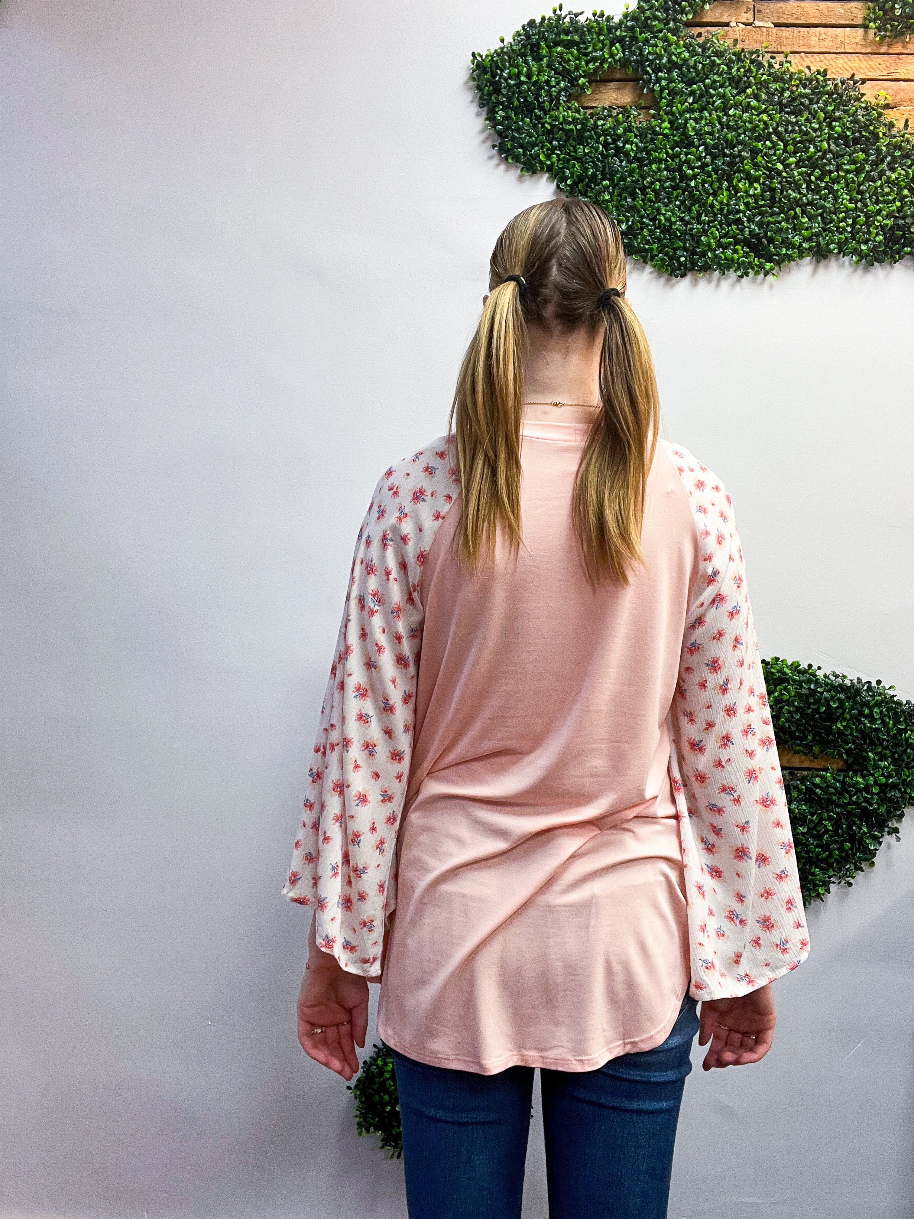 Daisy Dream Raglan Top in Pink