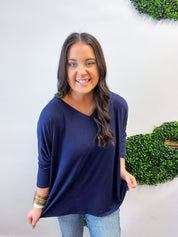 Butter Soft Free Flow 3/4 Sleeve Top in Navy
