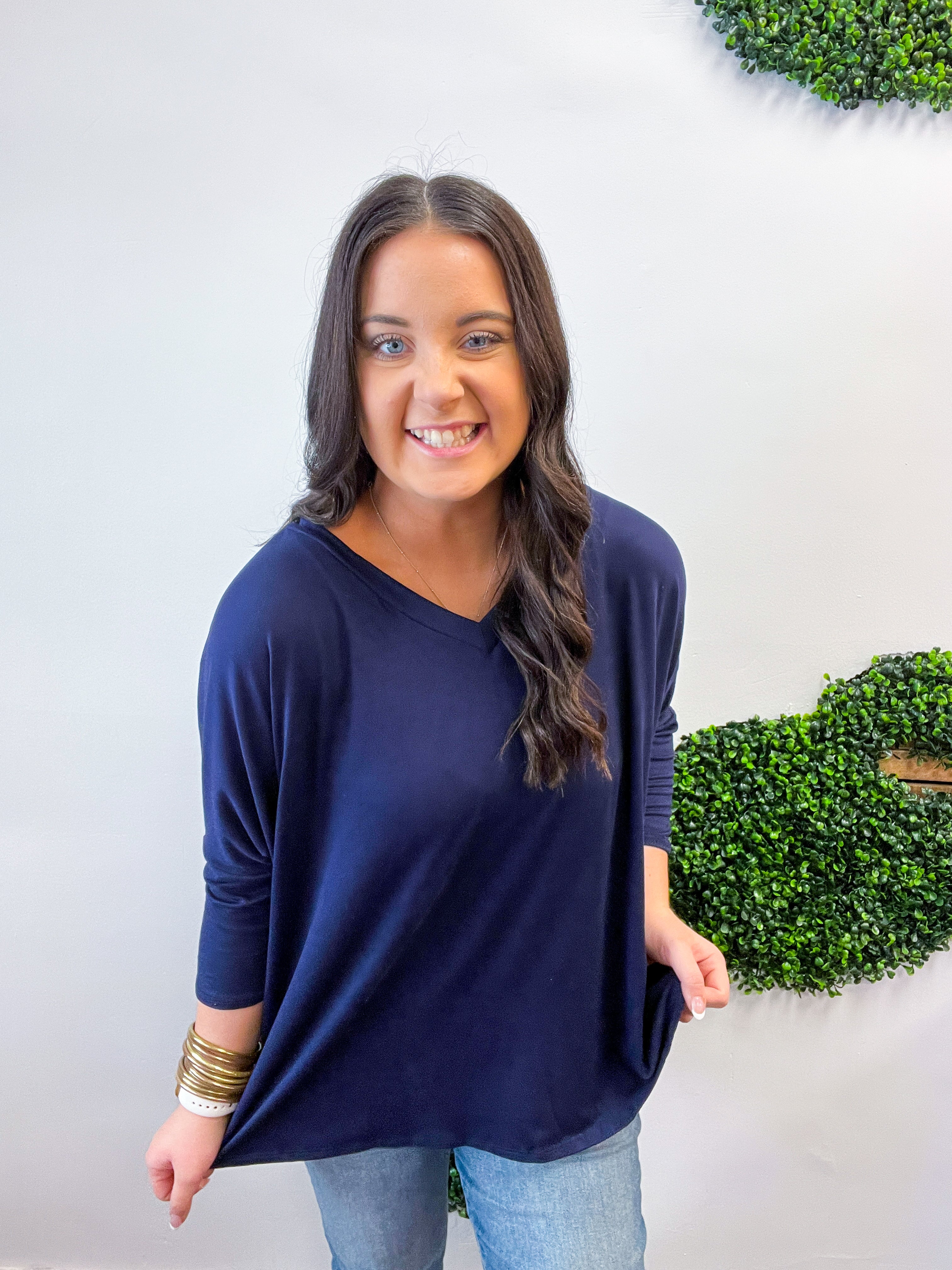 Butter Soft Free Flow 3/4 Sleeve Top in Navy
