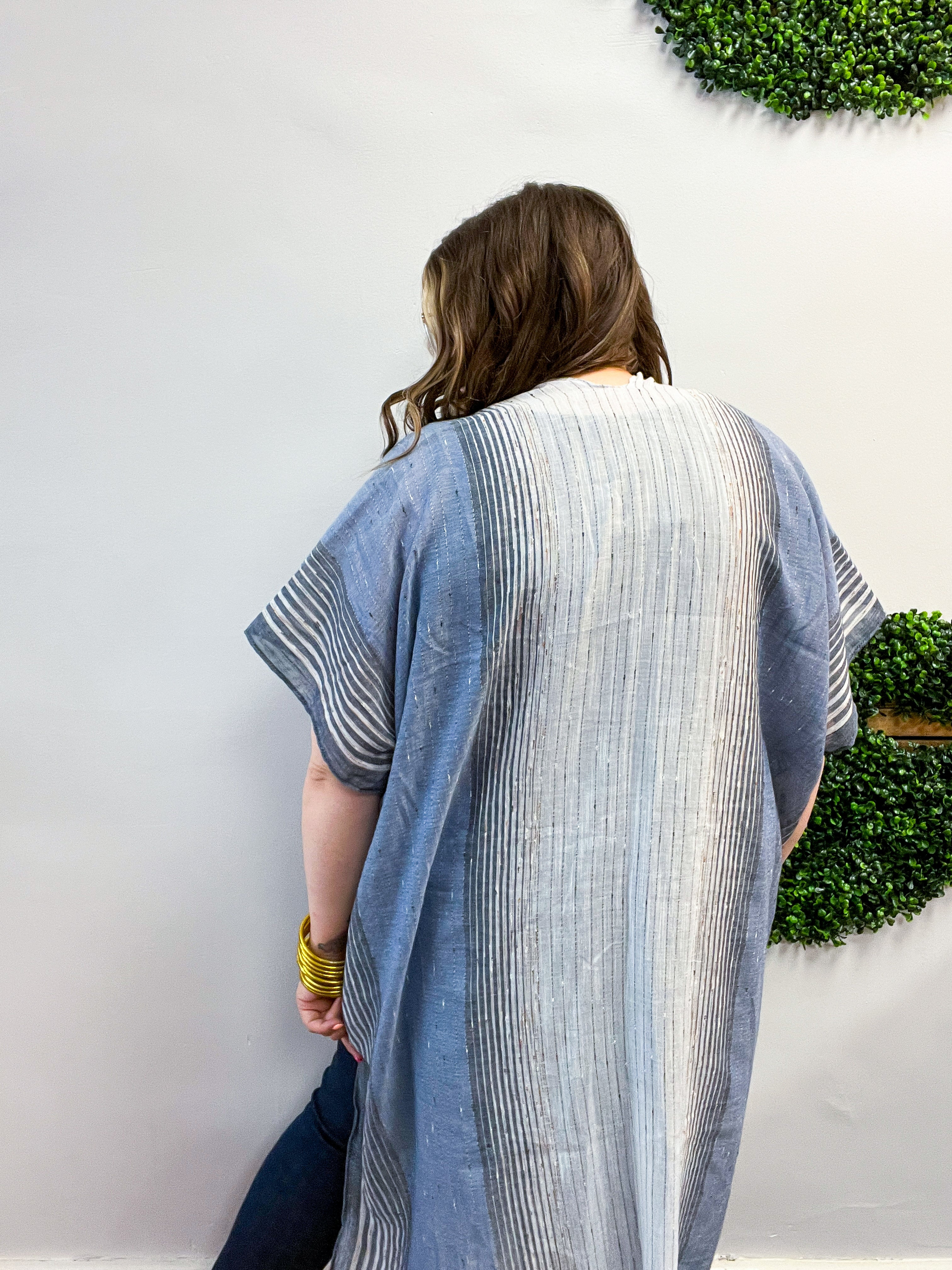 Horizon Hues Kimono in Navy