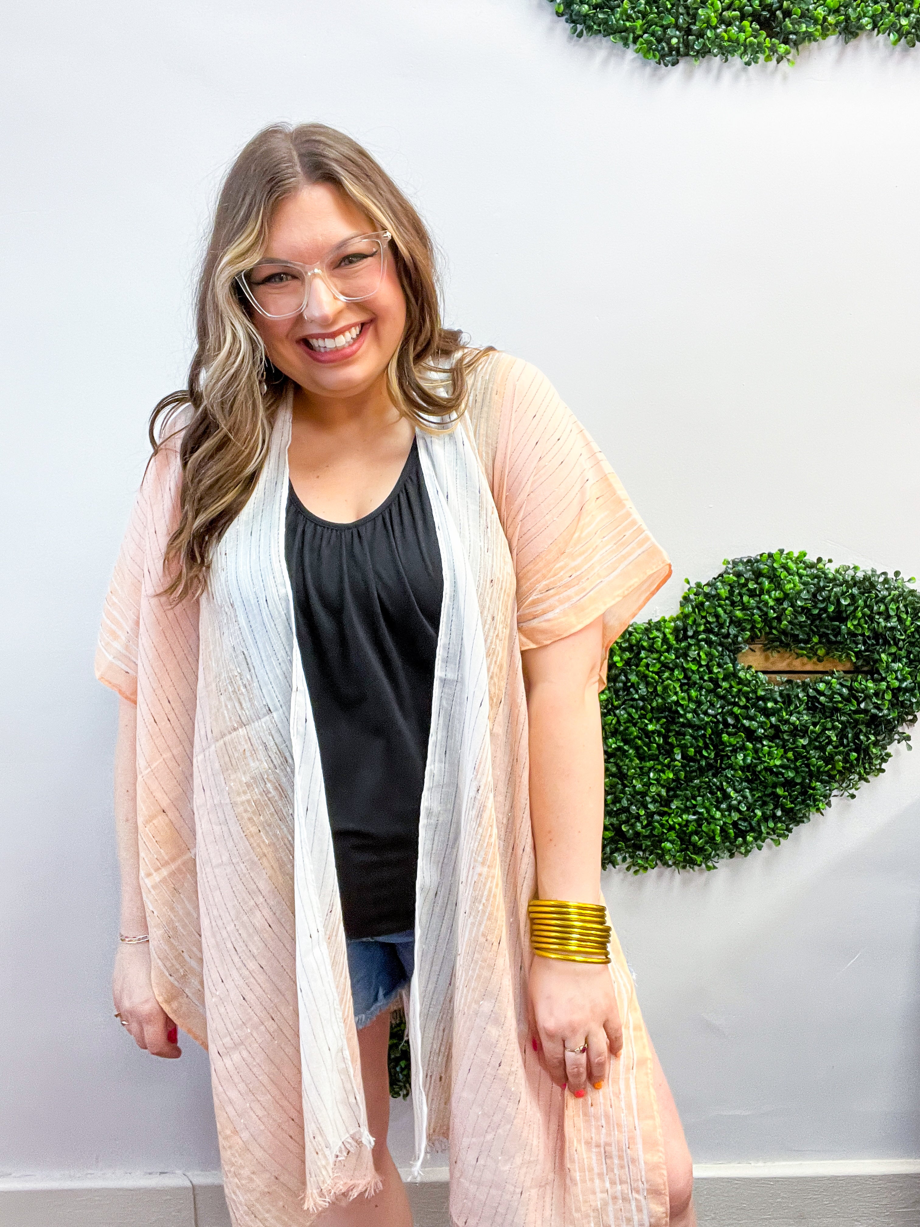 Horizon Hues Kimono in Coral