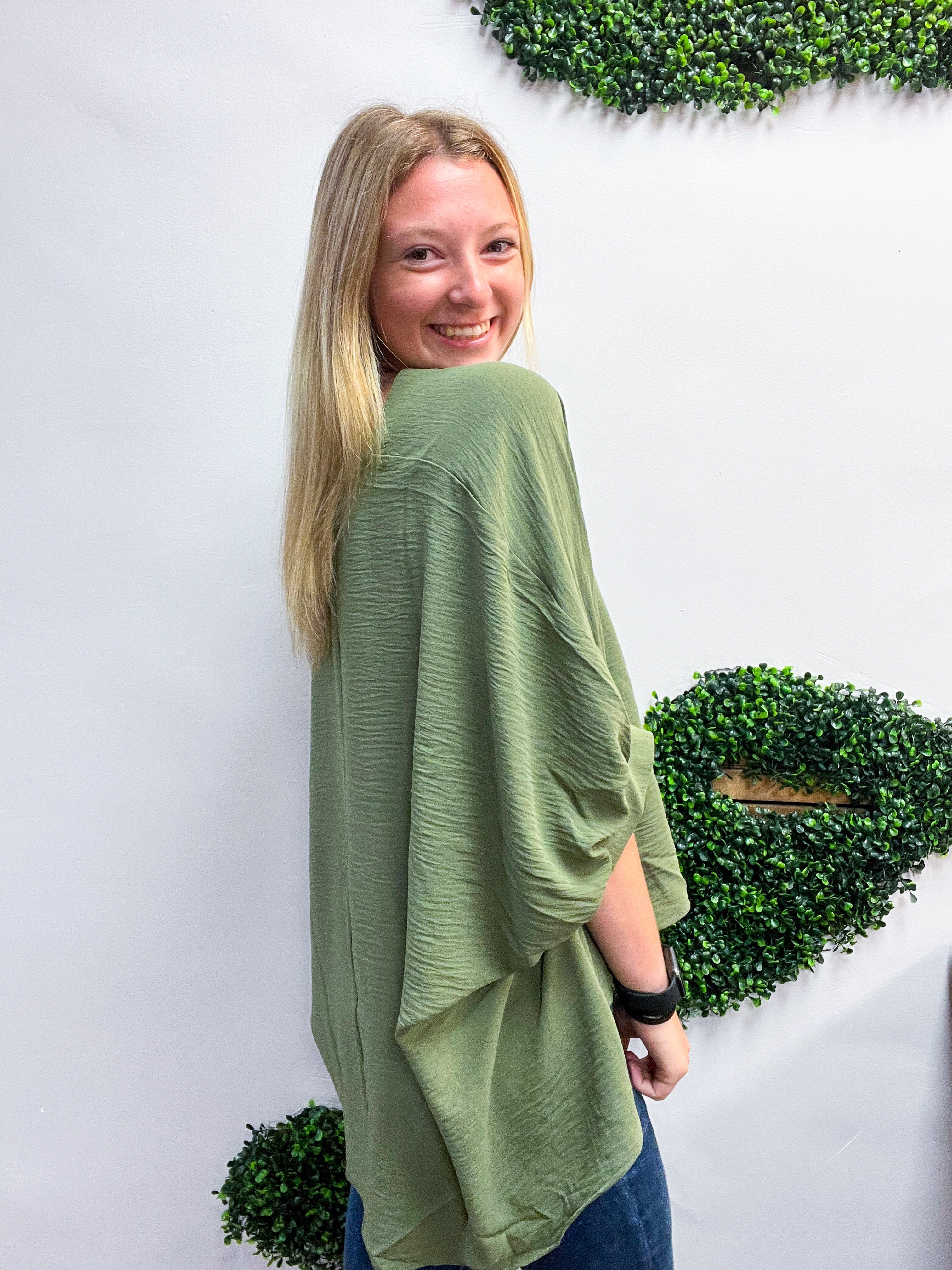 Off the Cuff Air Flow Half Sleeve Top - Olive