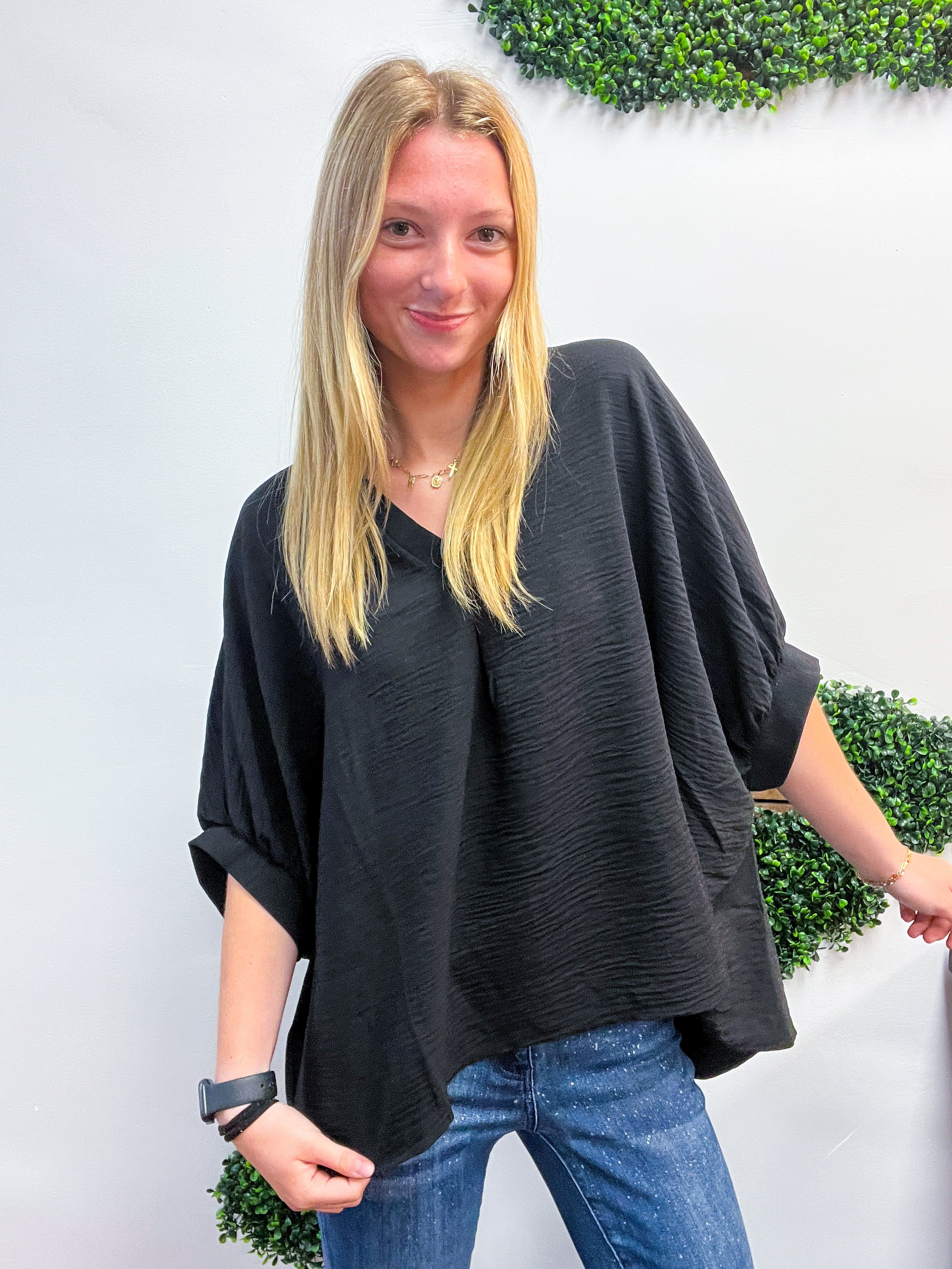 Off the Cuff Air Flow Half Sleeve Top - Black