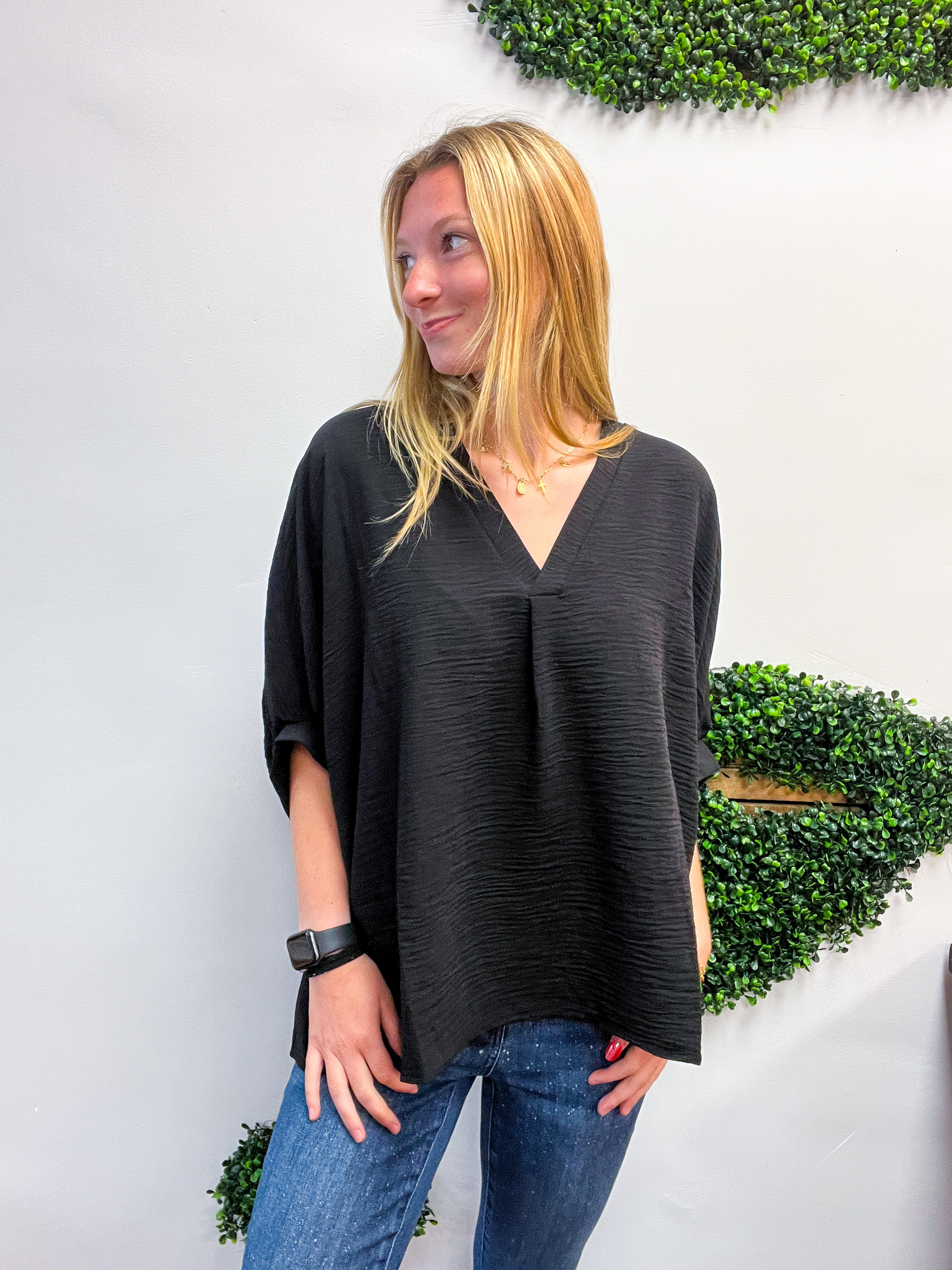 Off the Cuff Air Flow Half Sleeve Top - Black