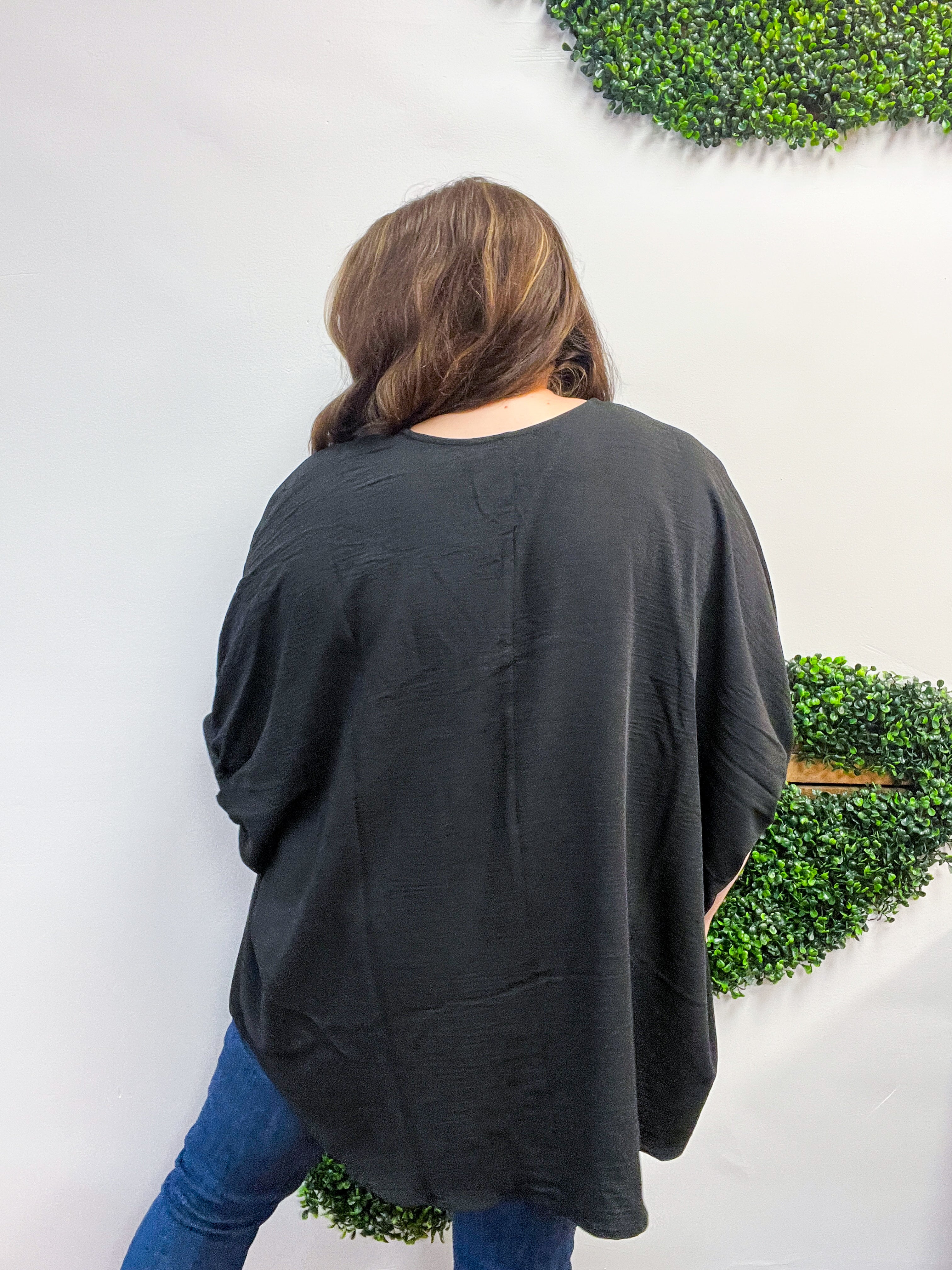 Off the Cuff Air Flow Half Sleeve Top - Black