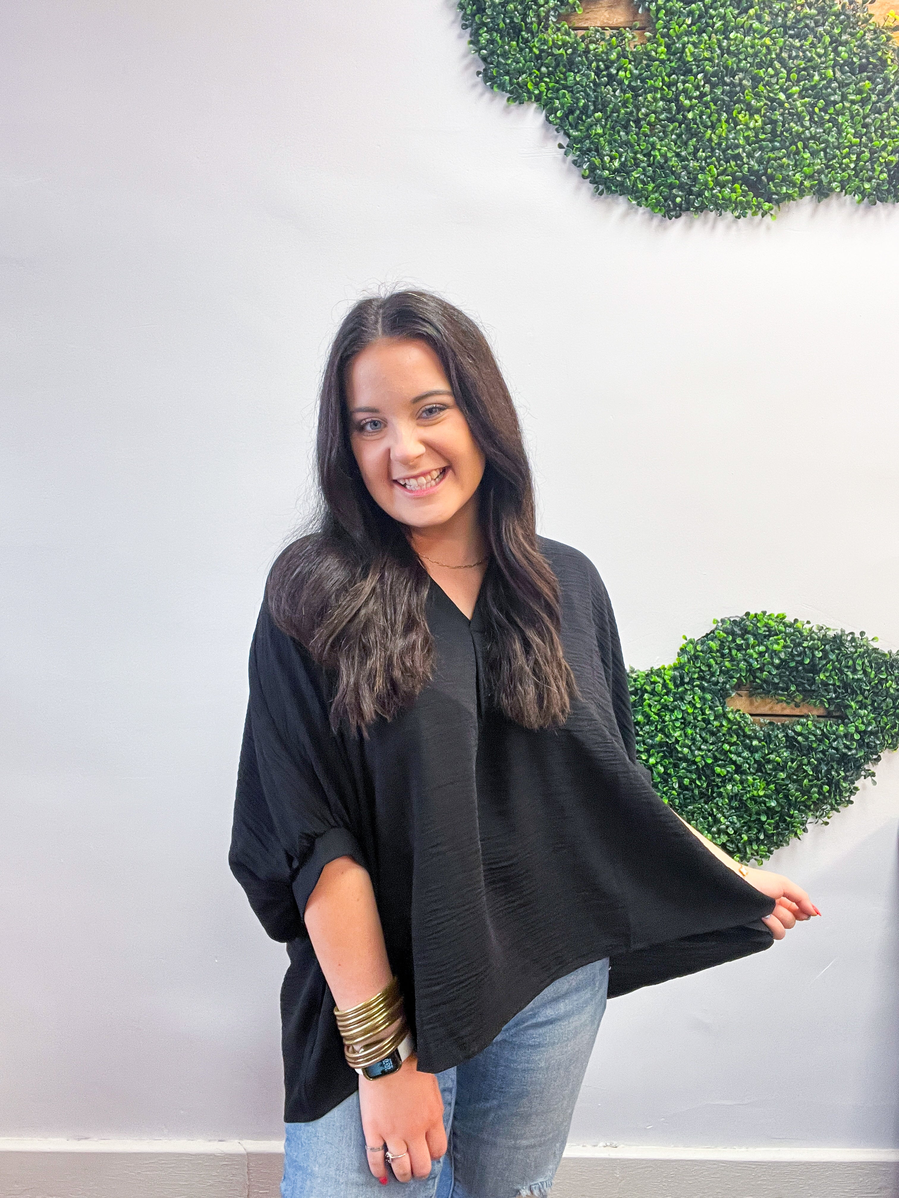 Off the Cuff Air Flow Half Sleeve Top - Black