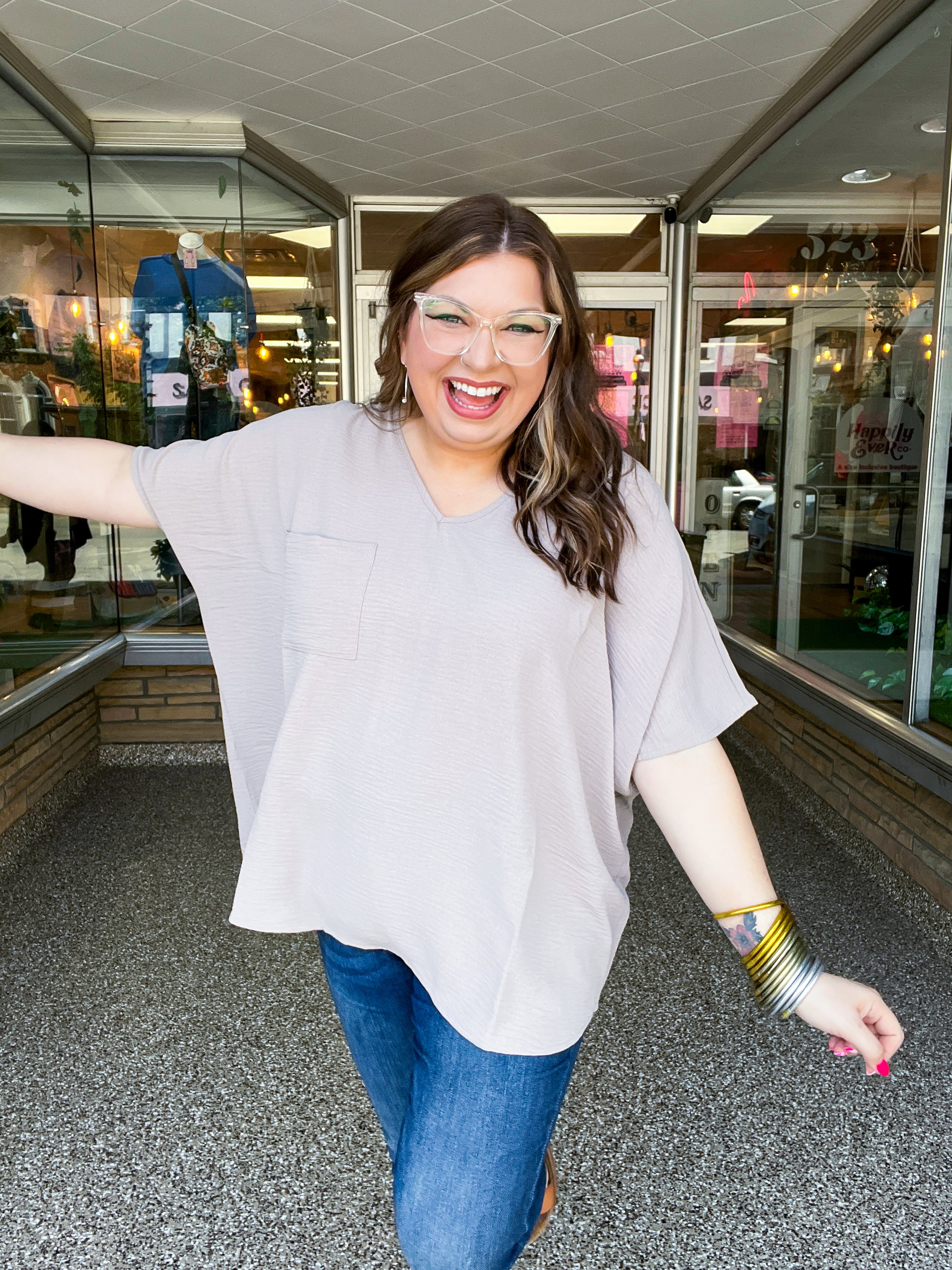 The Everyday Flow Air Flow Dolman Top - Light Mocha