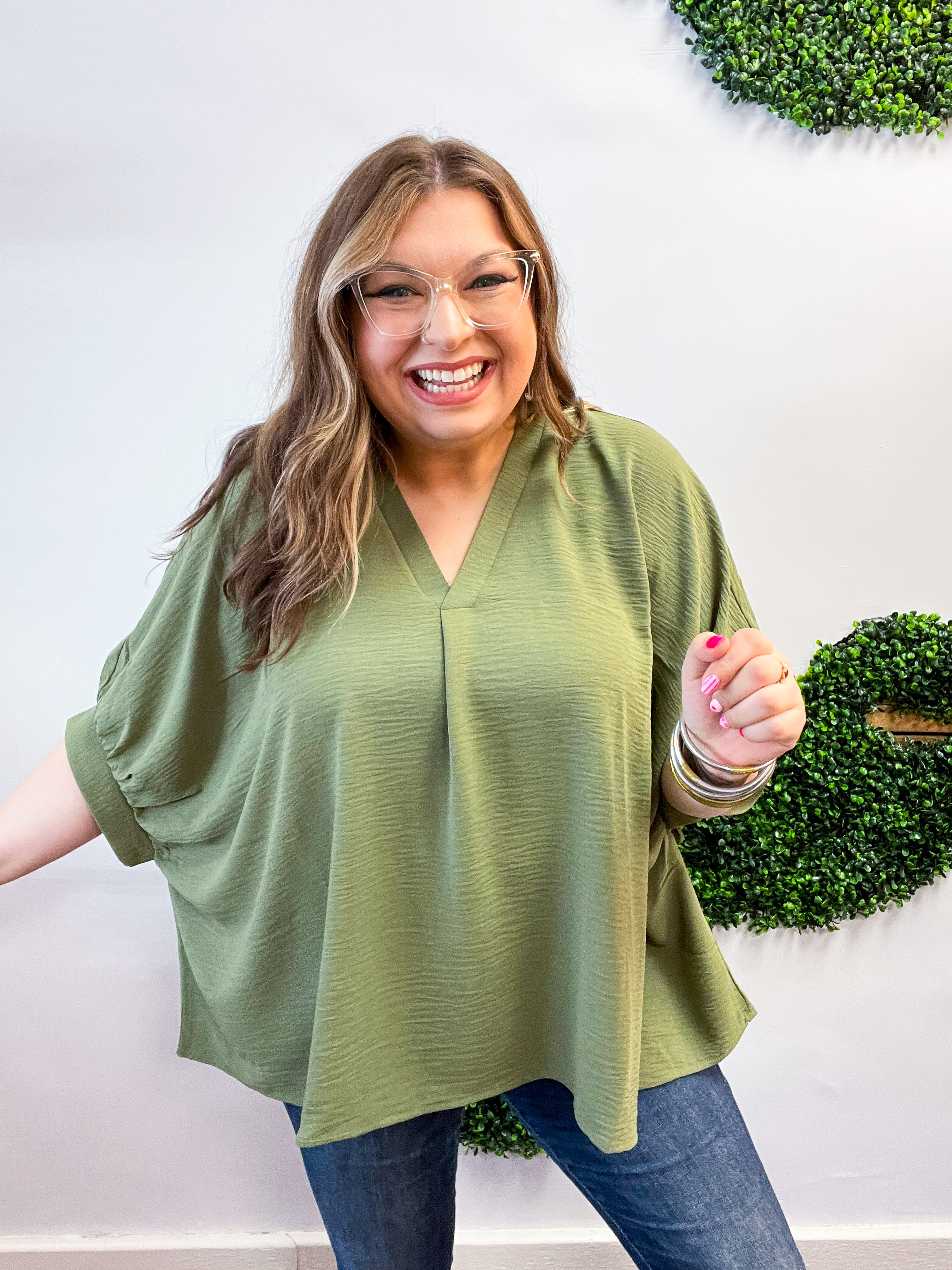 Off the Cuff Air Flow Half Sleeve Top - Olive