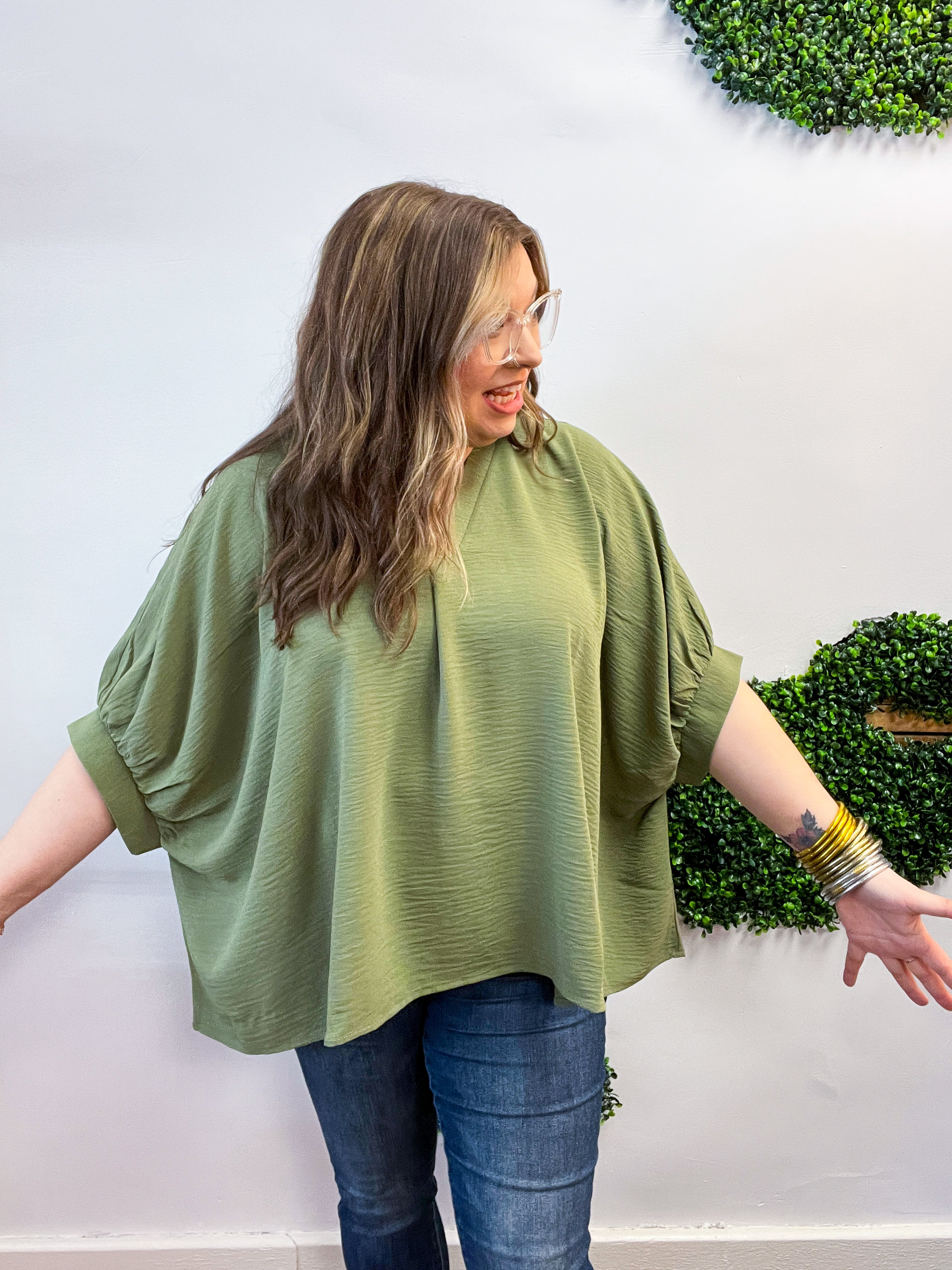 Off the Cuff Air Flow Half Sleeve Top - Olive