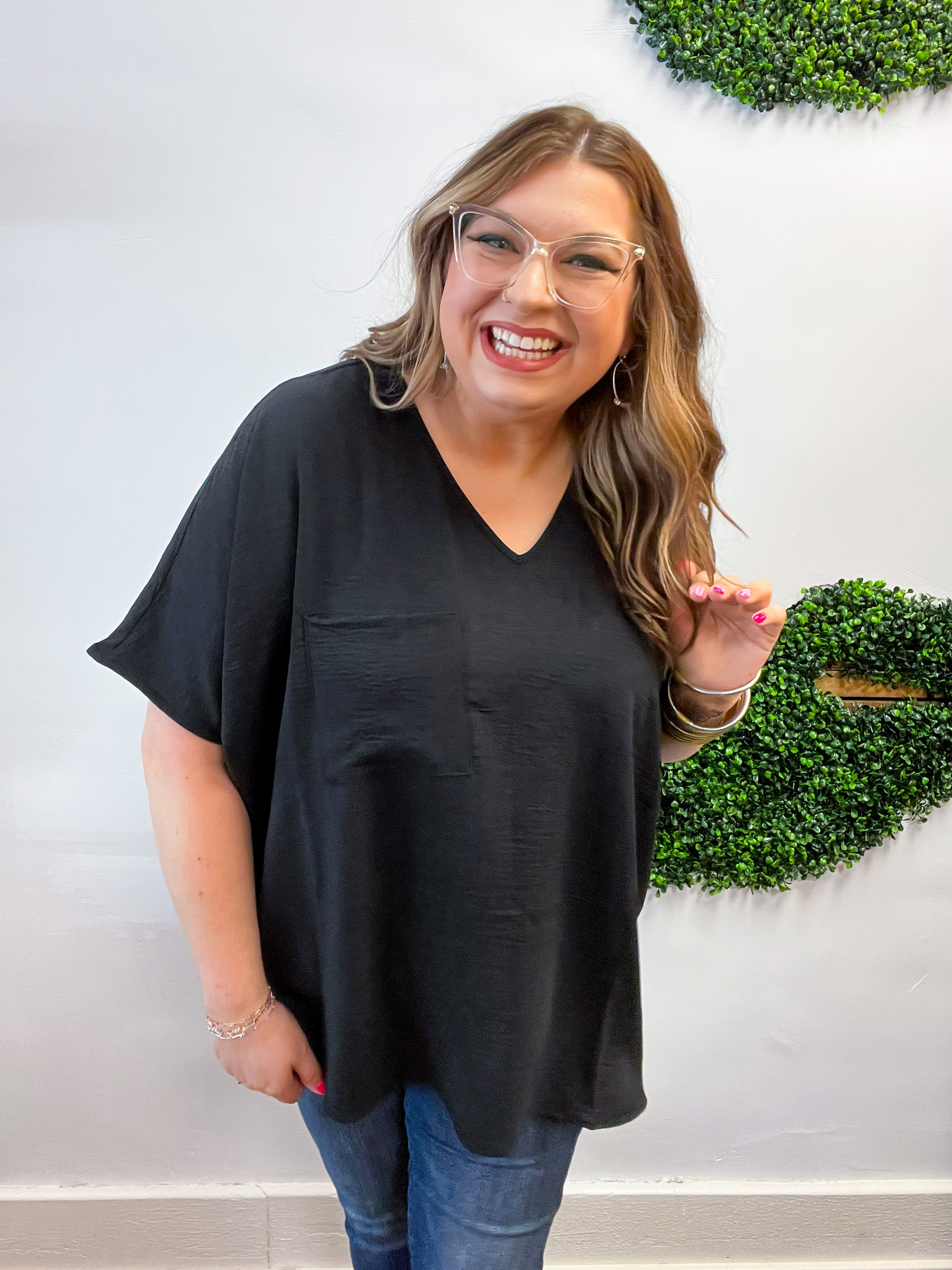 The Everyday Flow Air Flow Dolman Top - Black