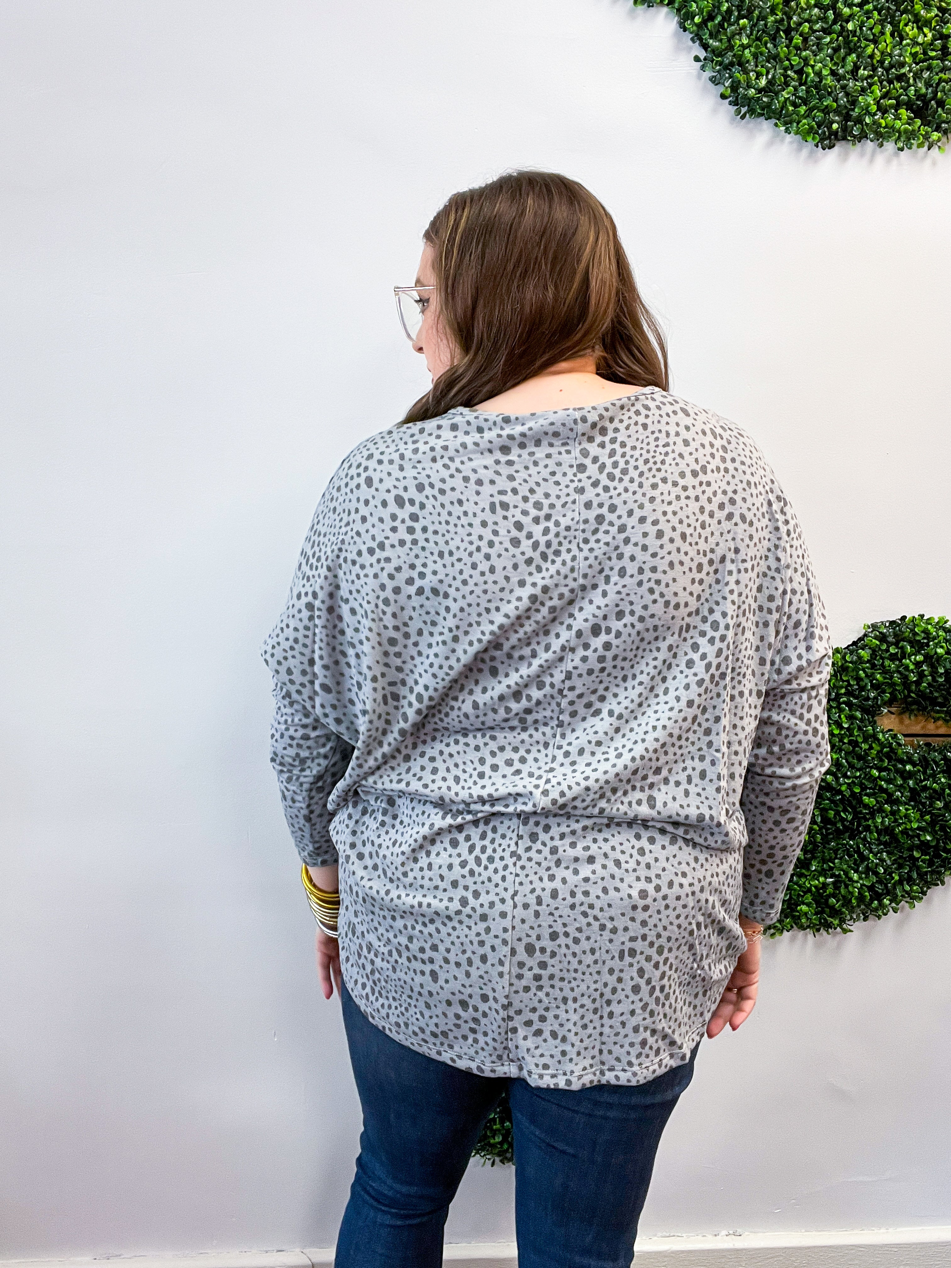 Spotted & Knotted Top in Grey