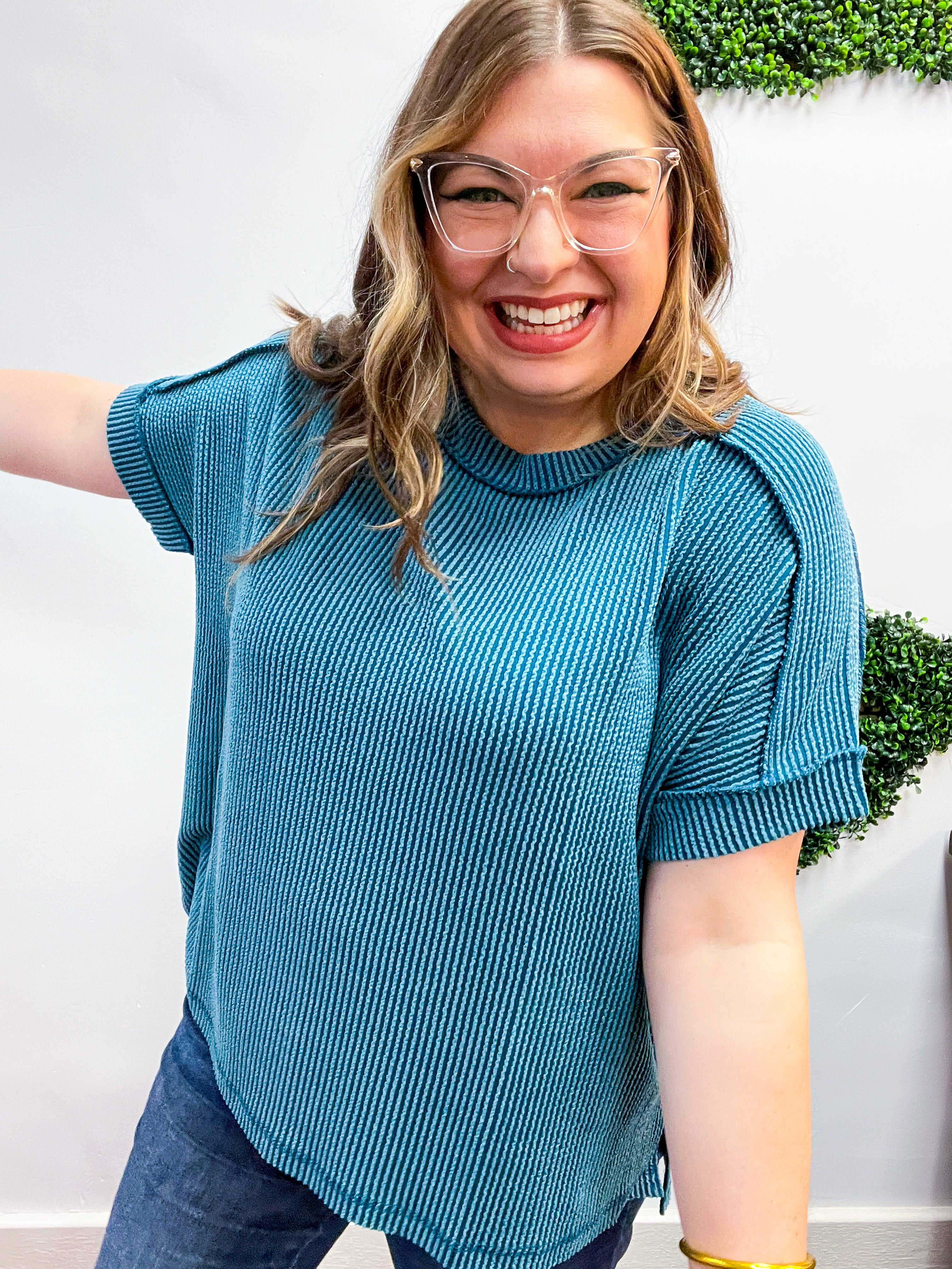 The Textured Take Raised Rib Short Sleeve Top in Teal