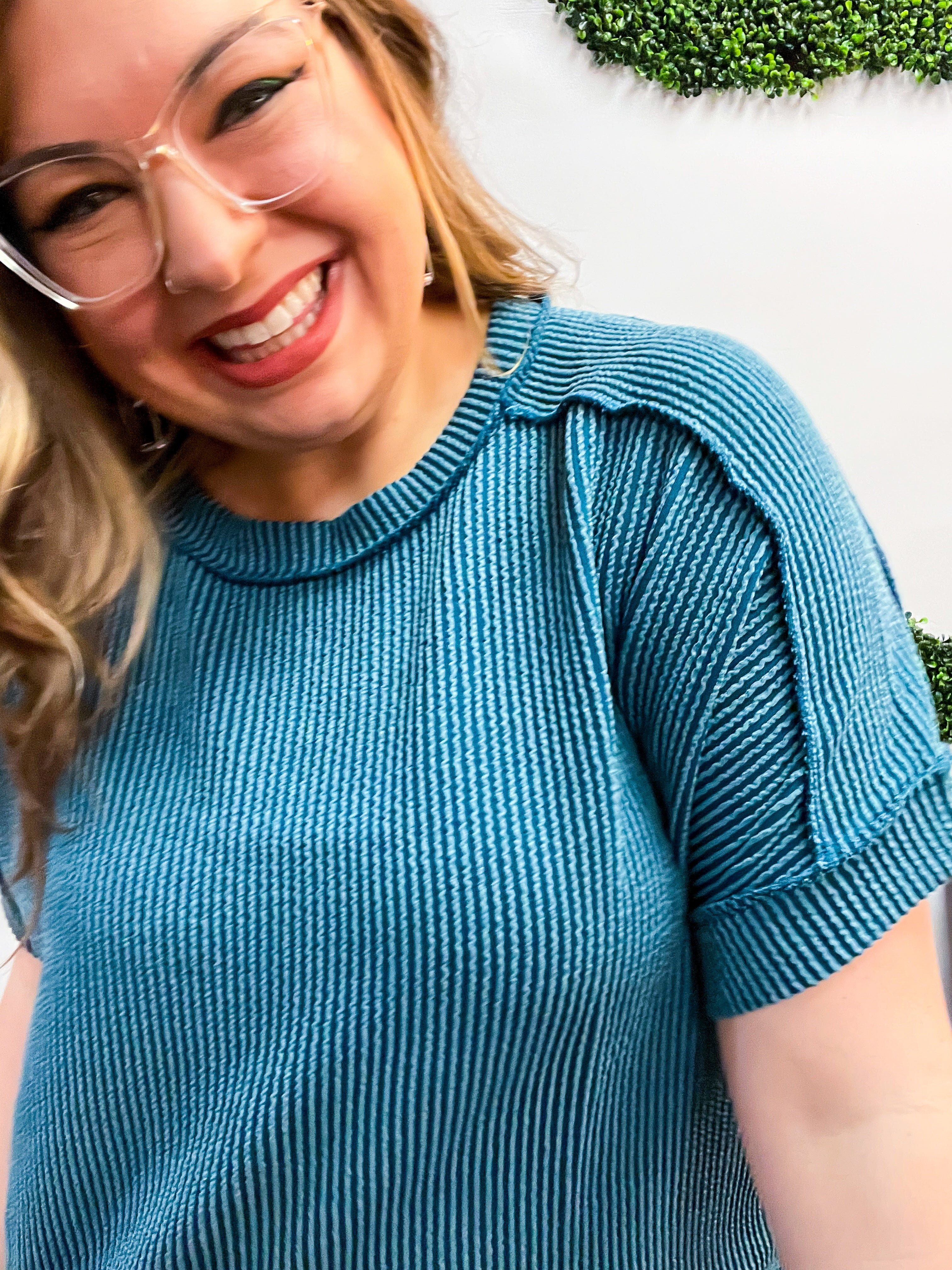 The Textured Take Raised Rib Short Sleeve Top in Teal