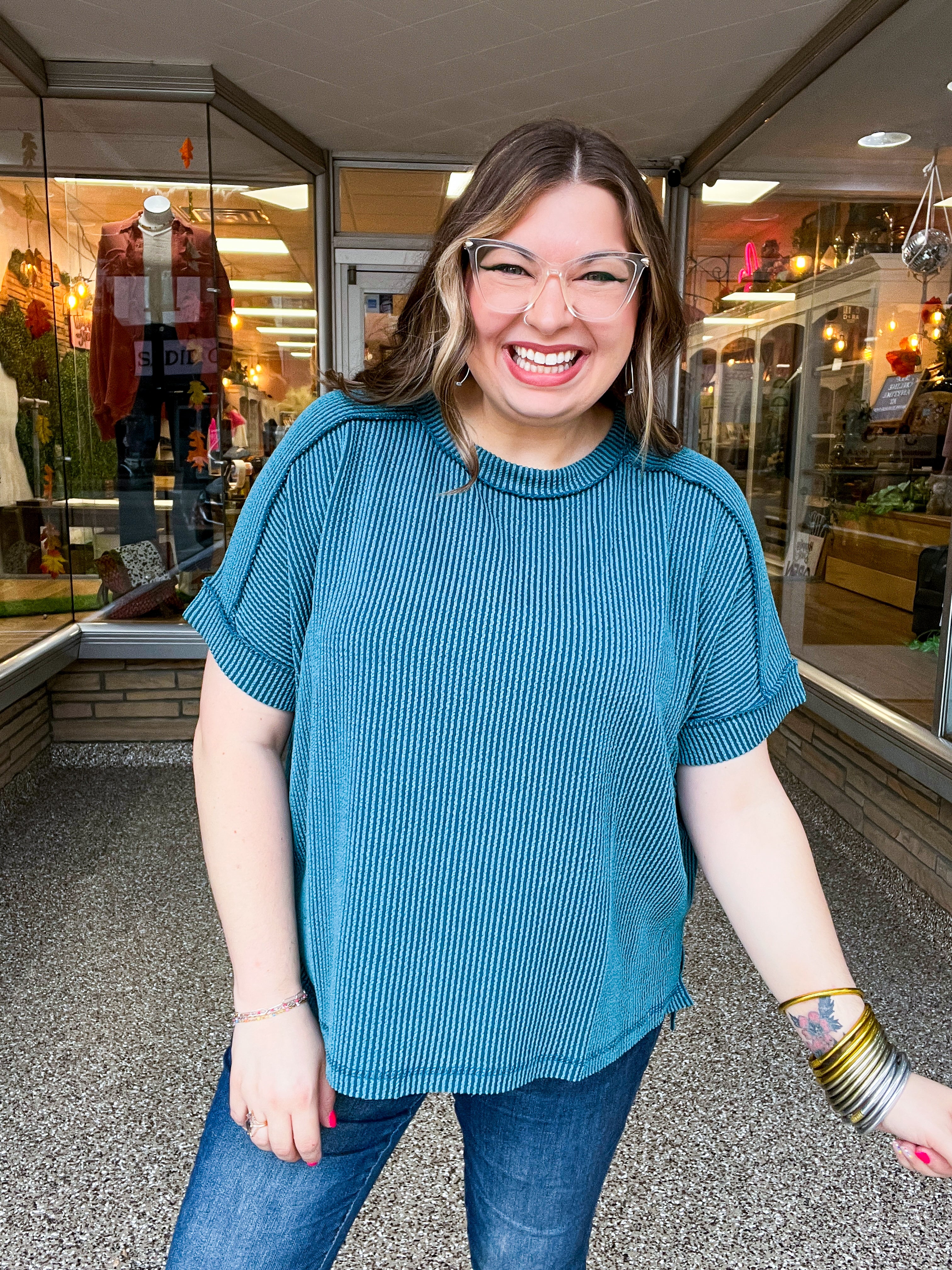 The Textured Take Raised Rib Short Sleeve Top in Teal