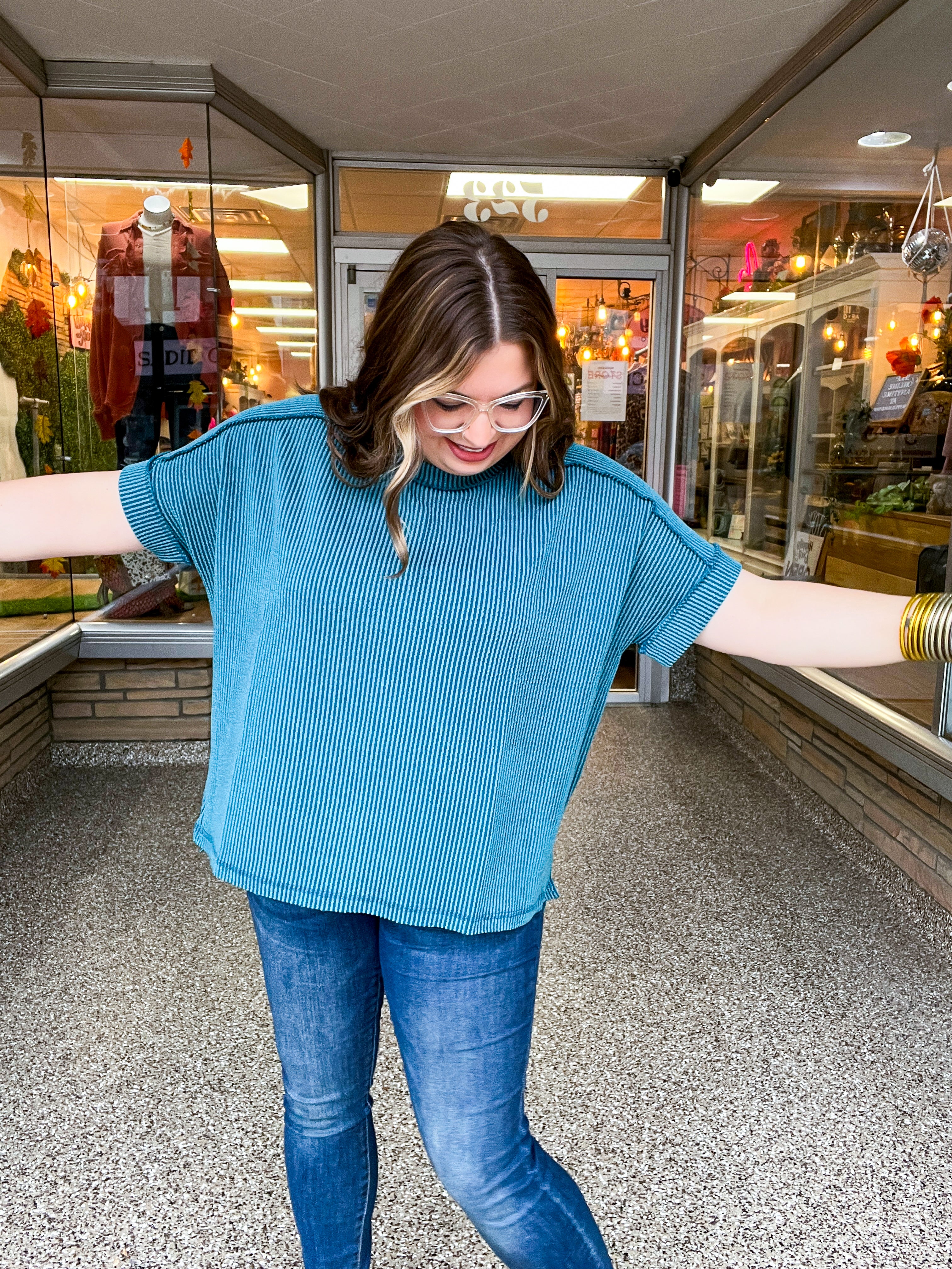 The Textured Take Raised Rib Short Sleeve Top in Teal