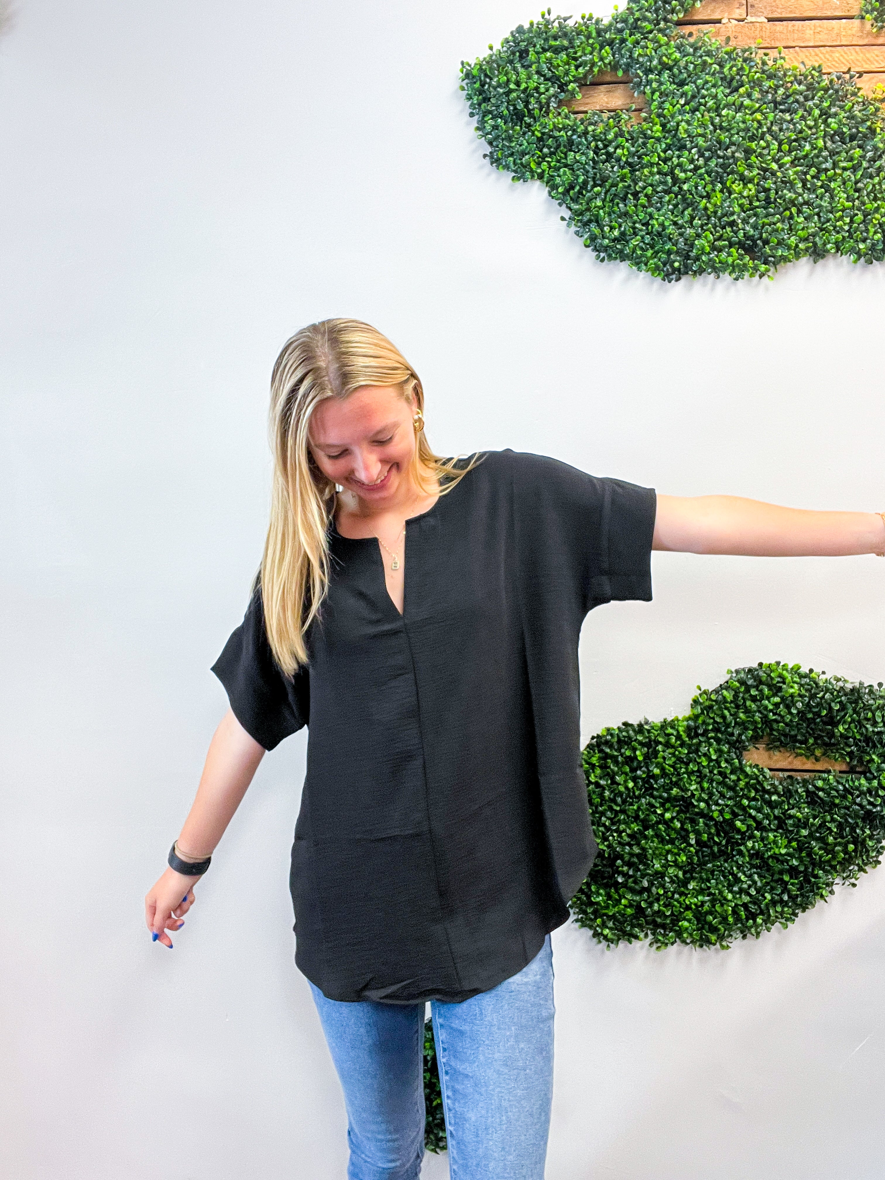 Go With the Flow Top in Black