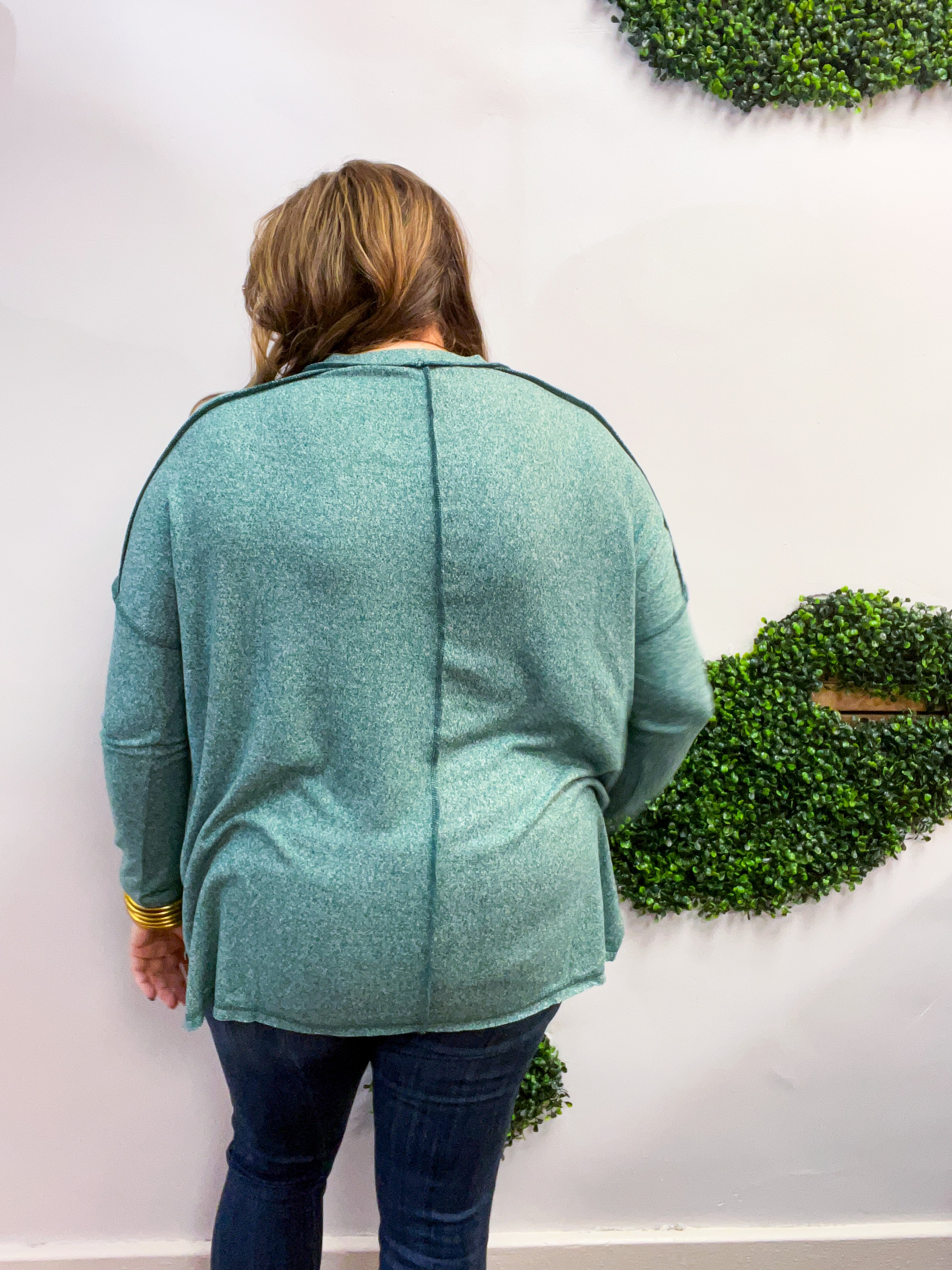 Seams Just Right Long Sleeve Top in Hunter Green