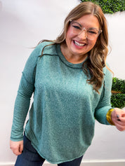 Seams Just Right Long Sleeve Top in Hunter Green