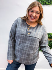 Cozy Cabin Plaid Top in Charcoal