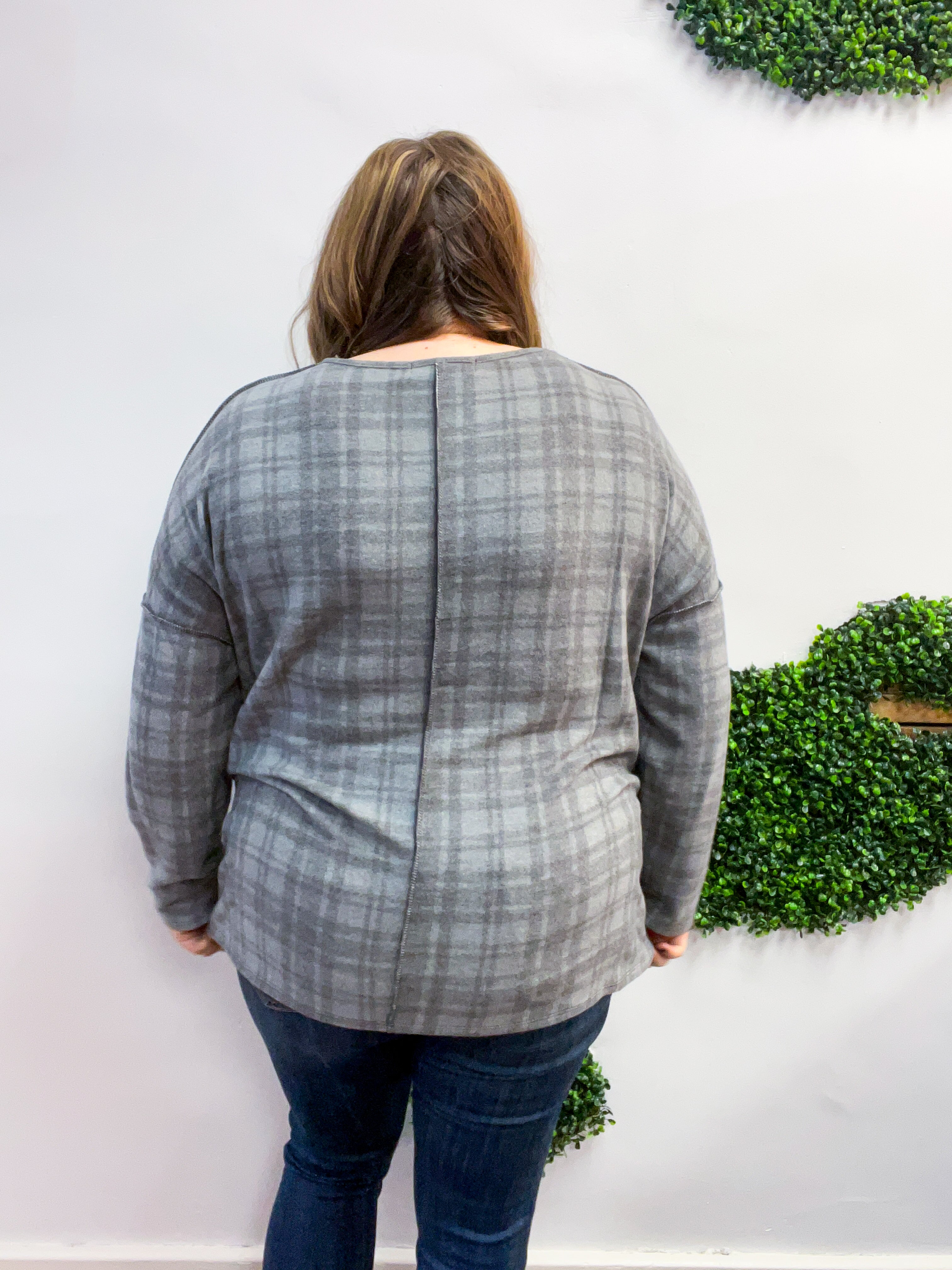 Cozy Cabin Plaid Top in Charcoal