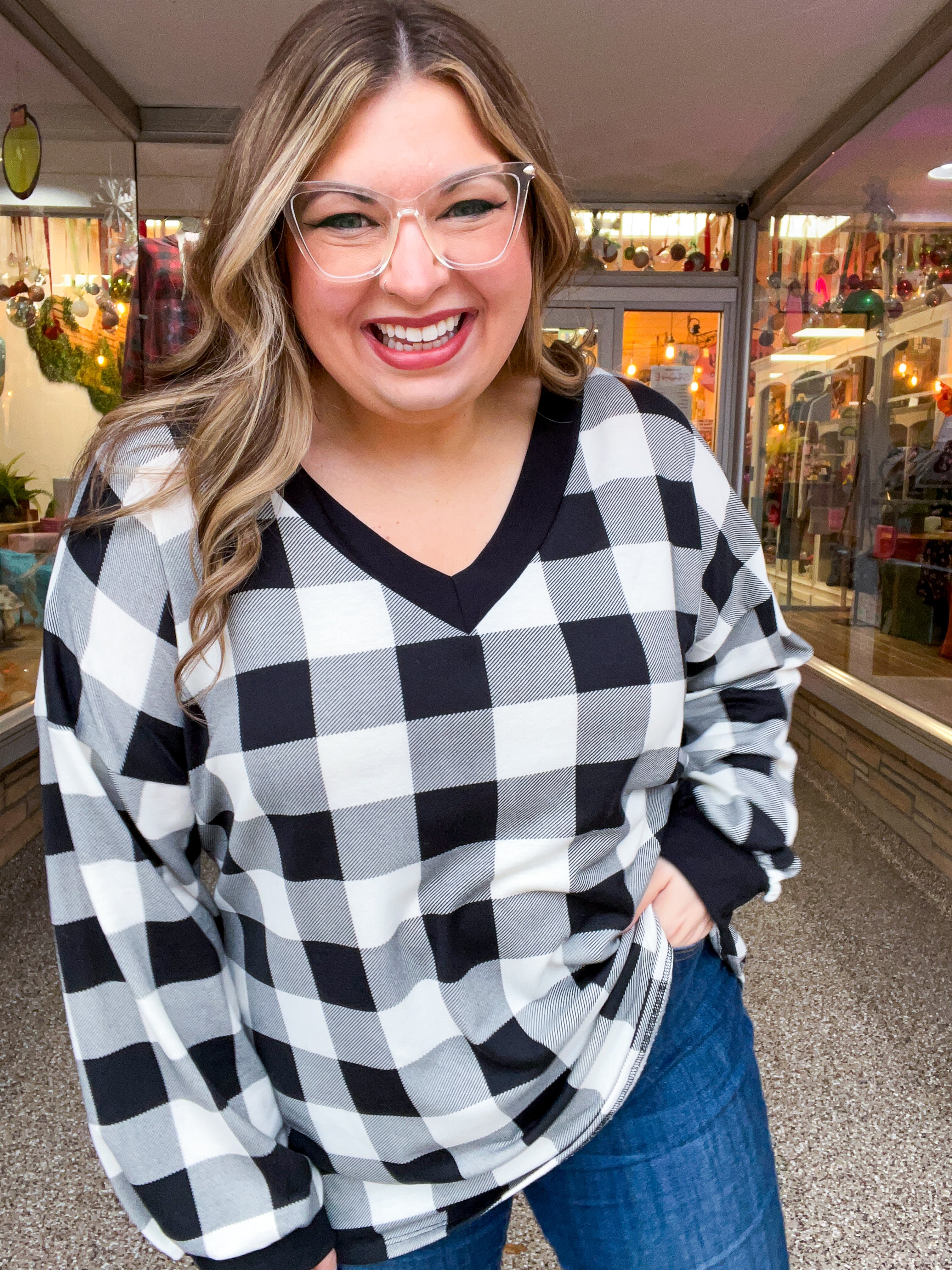 Country Classic V-Neck Top in White