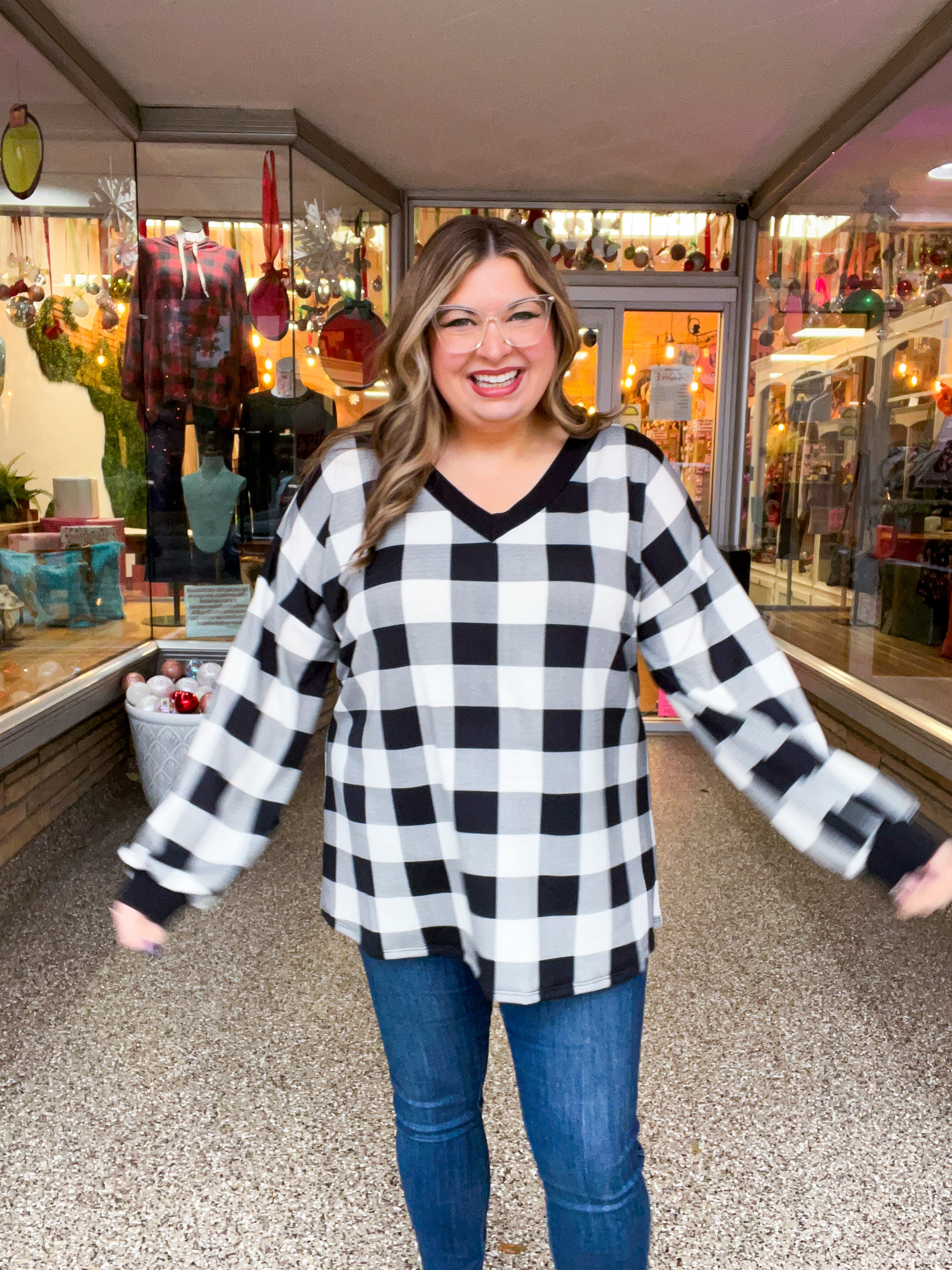 Country Classic V-Neck Top in White