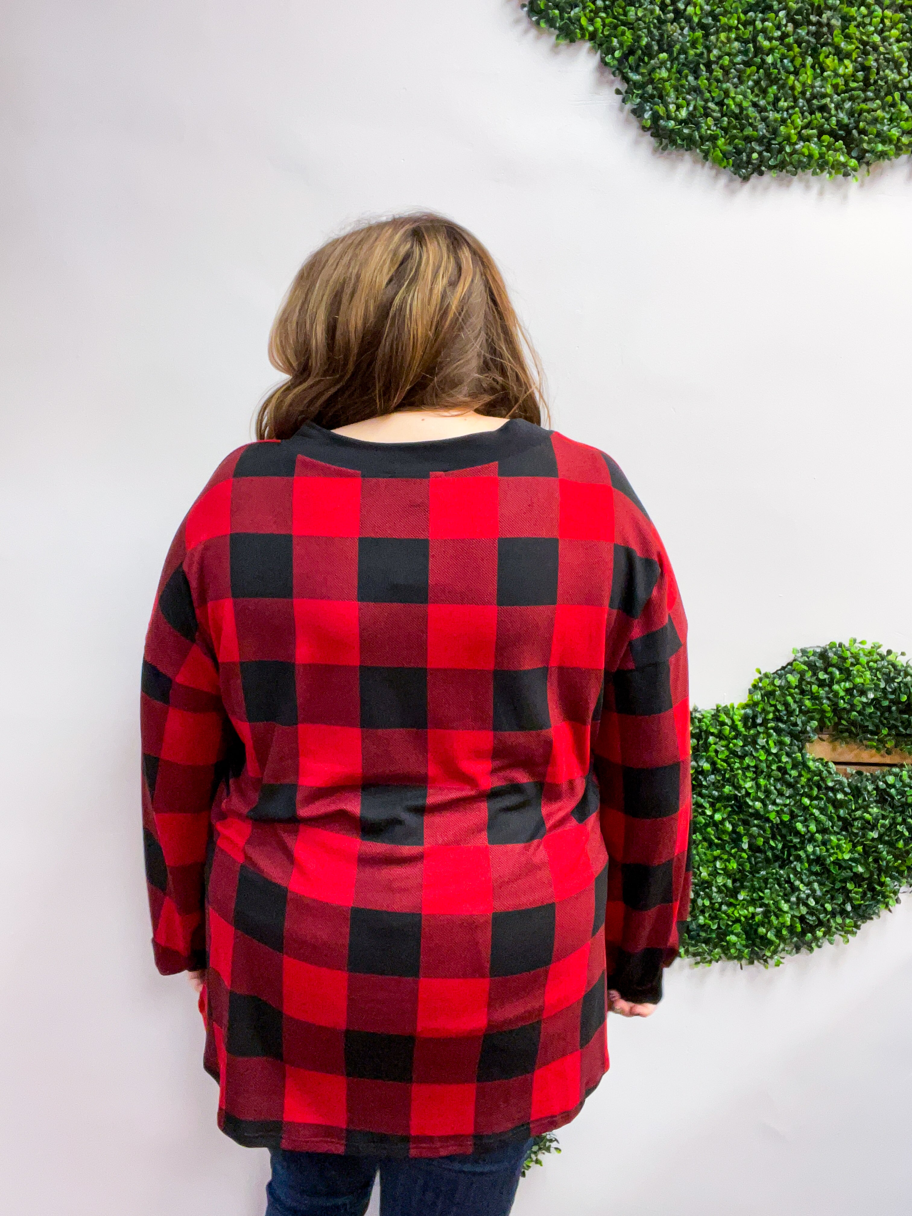 Country Classic V-Neck Top in Red