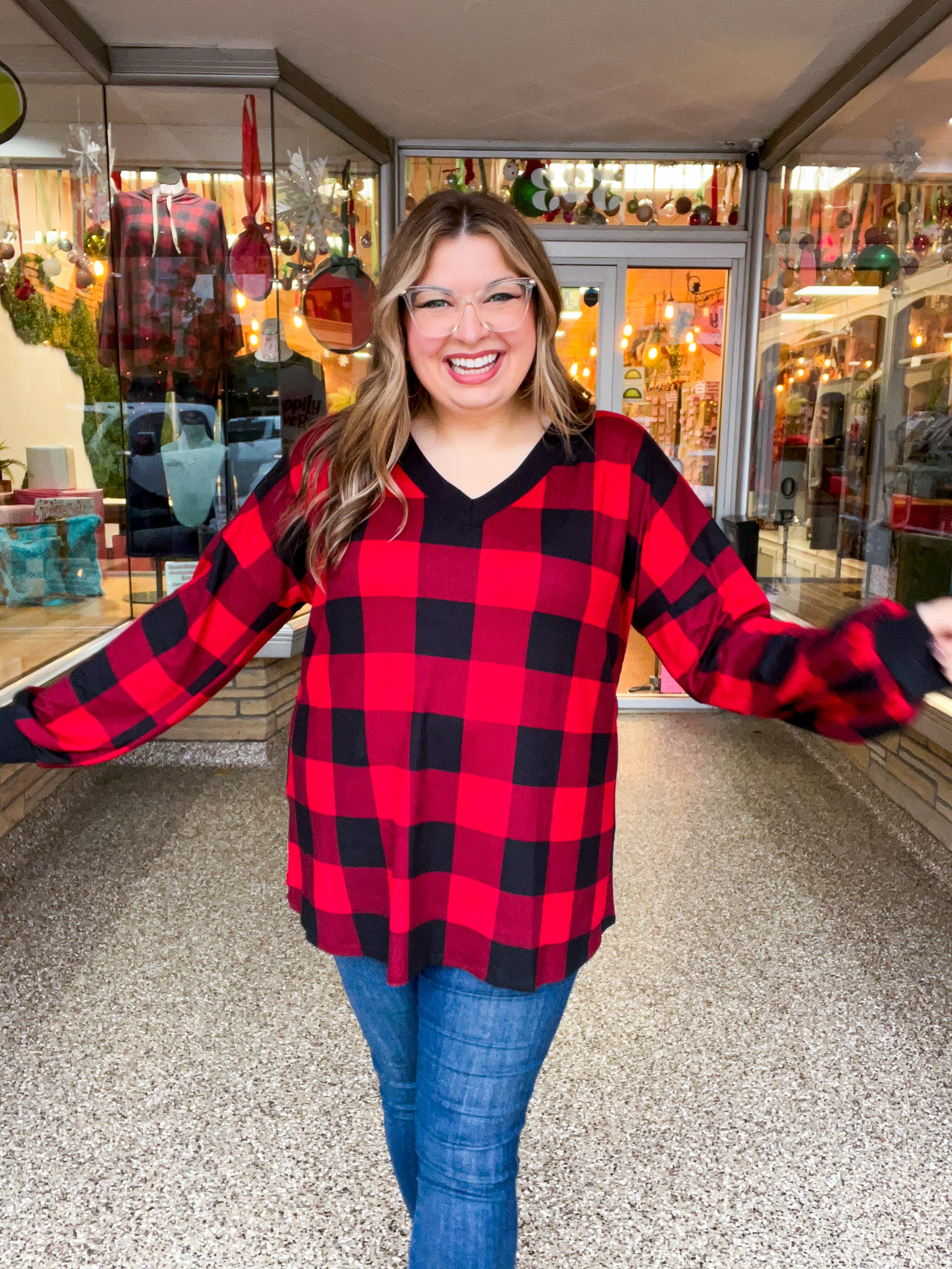 Country Classic V-Neck Top in Red