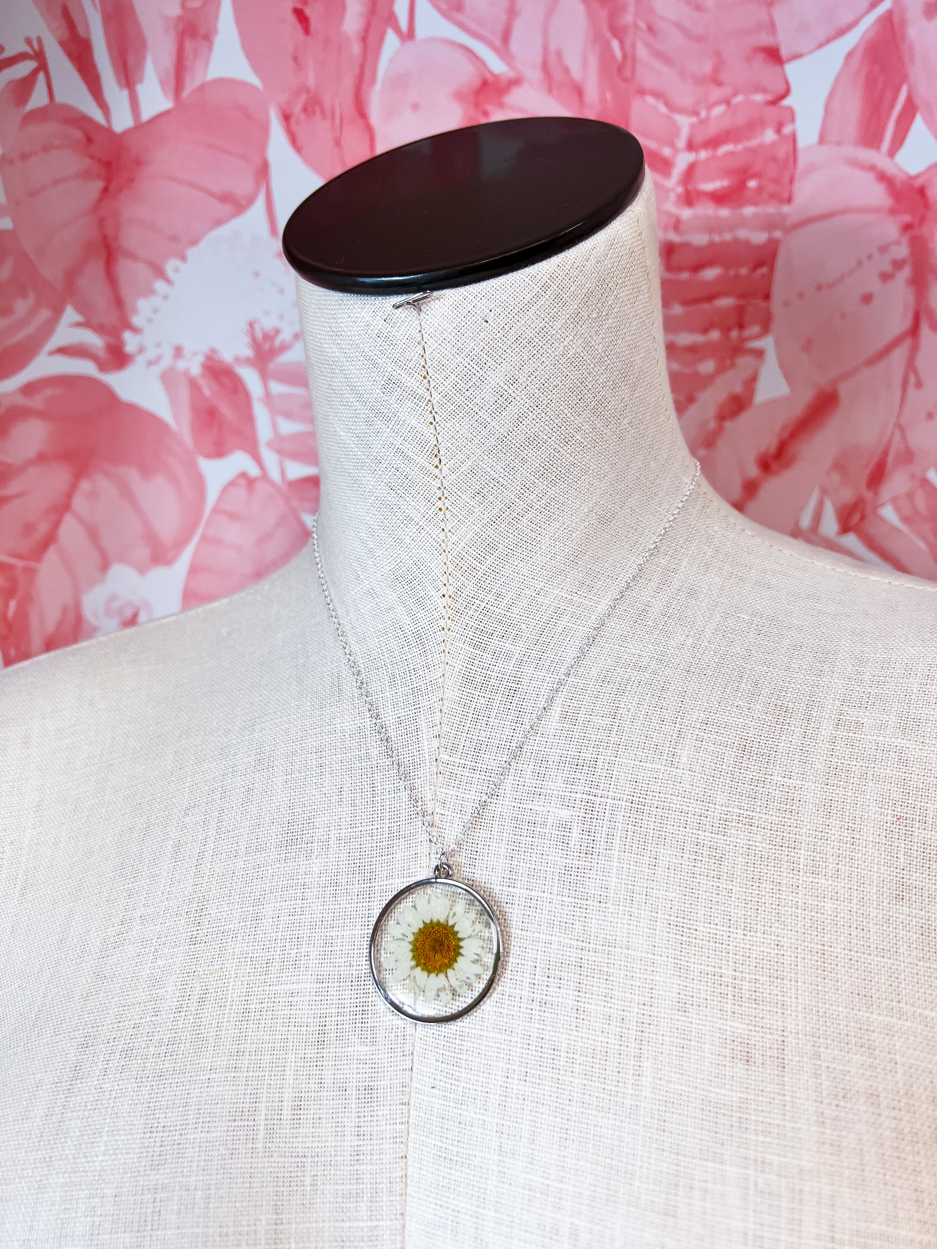 Beverly Jane | Pocketful of Daisies Necklace in Silver