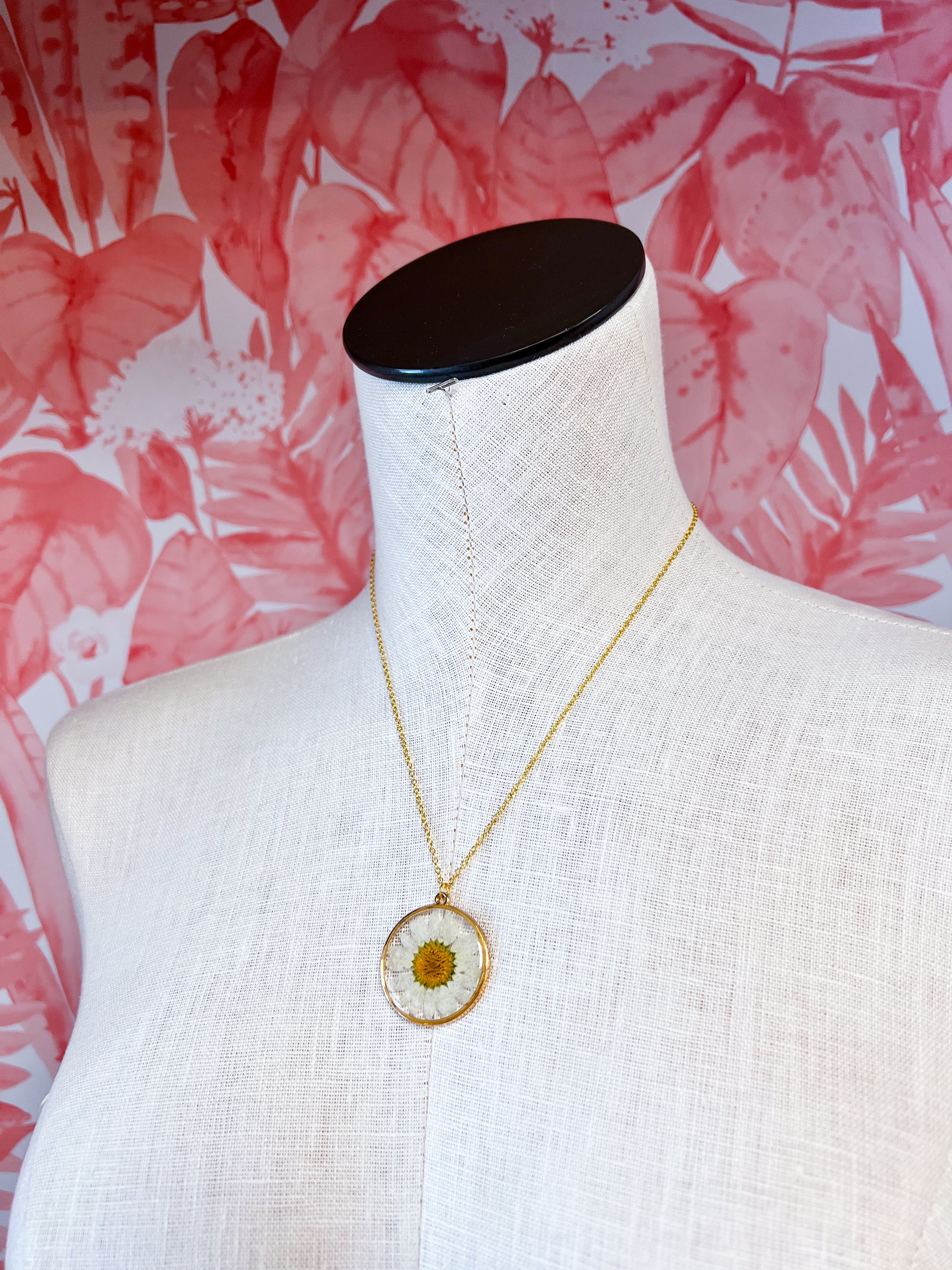 Beverly Jane | Pocketful of Daisies Necklace in Gold