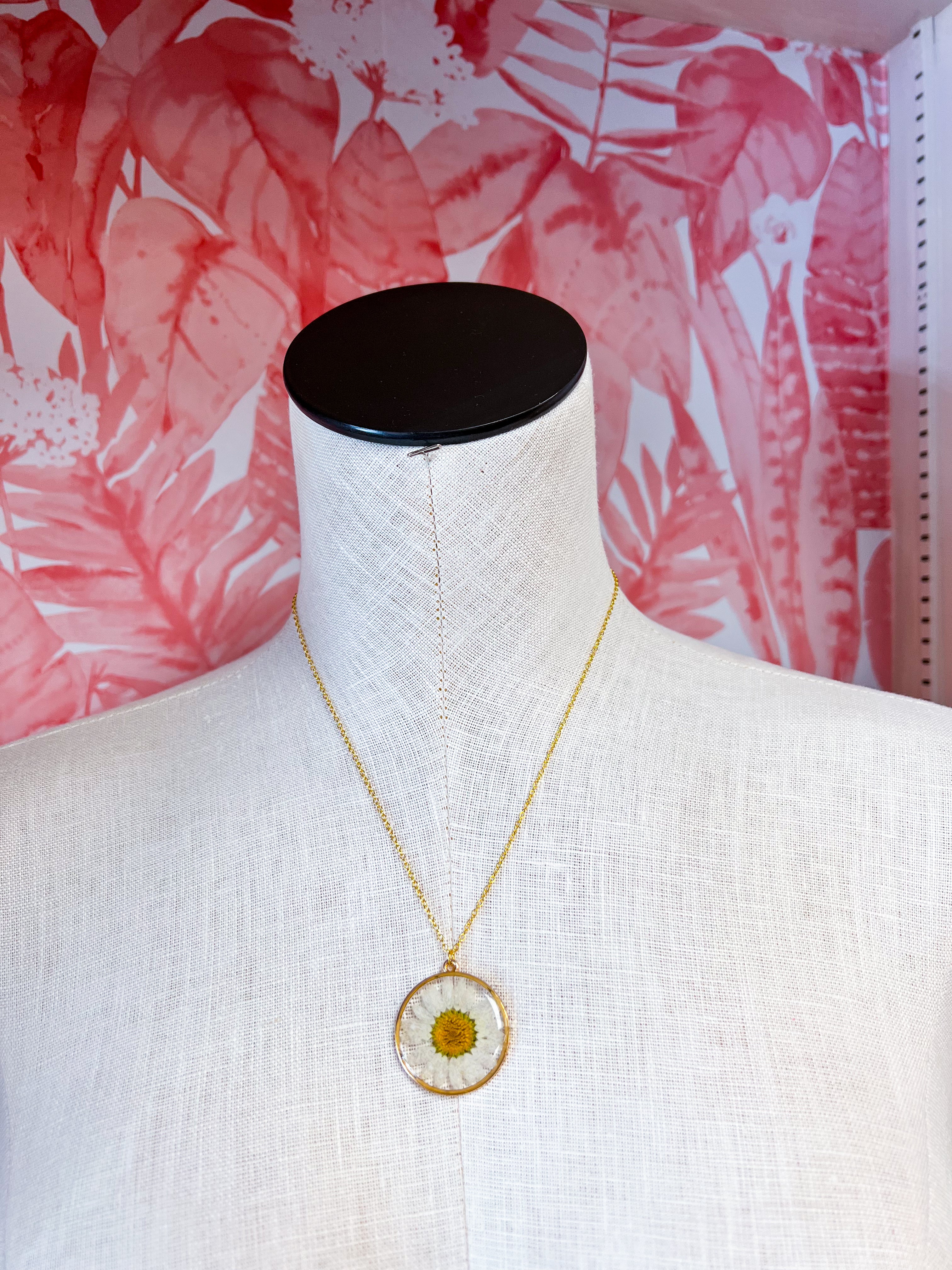 Beverly Jane | Pocketful of Daisies Necklace in Gold