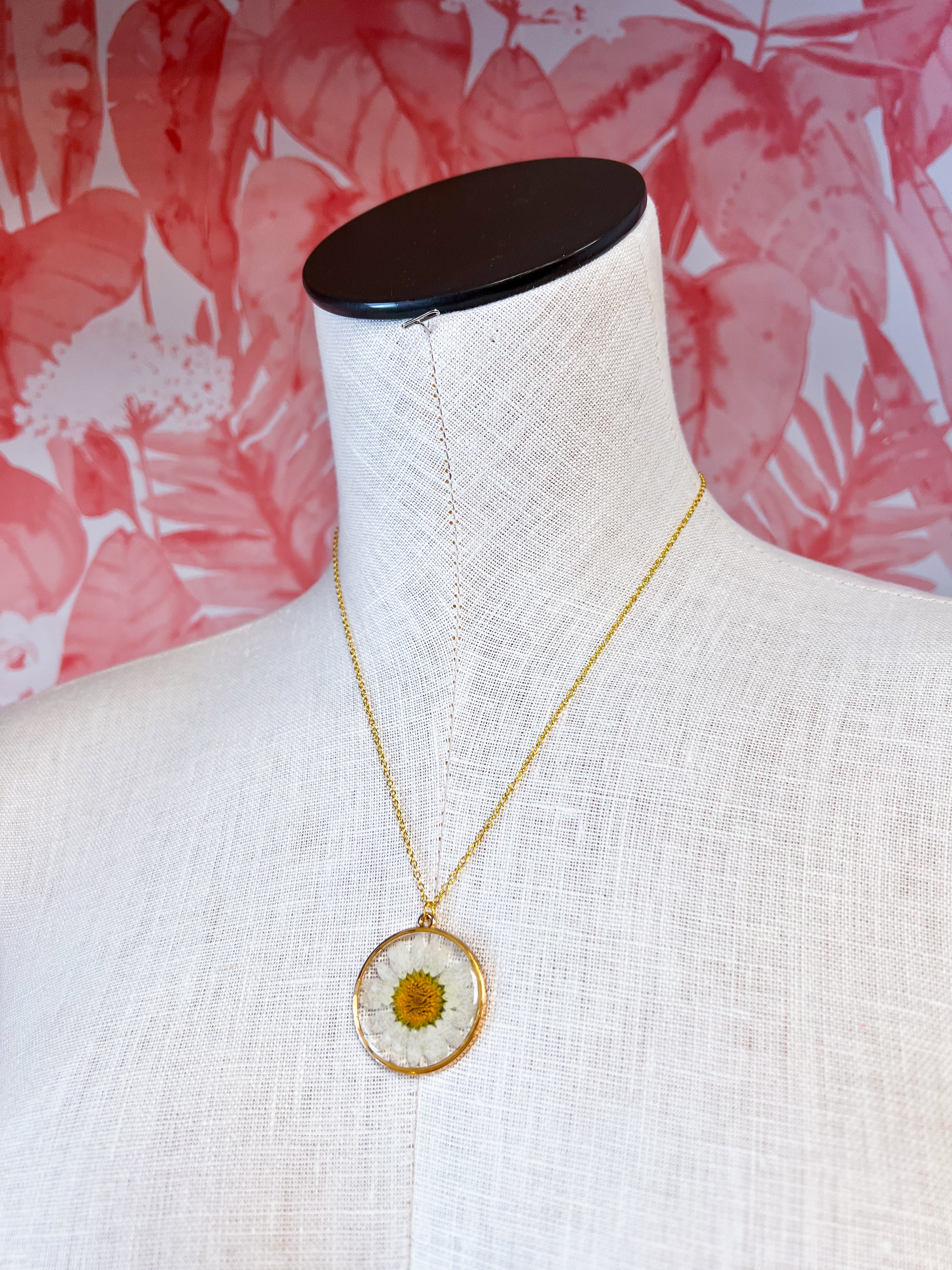 Beverly Jane | Pocketful of Daisies Necklace in Gold