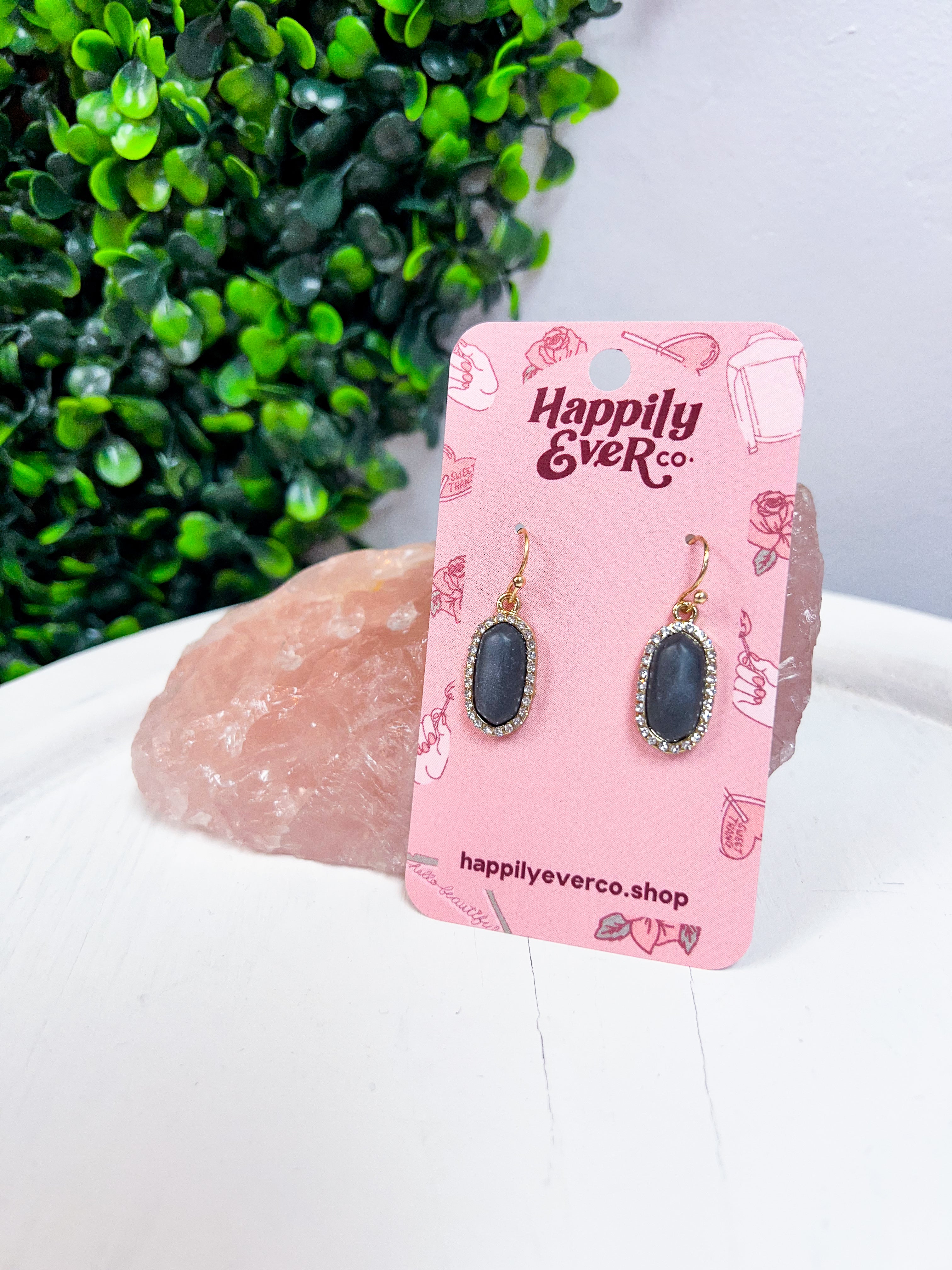 Sparkling Oasis Earrings in Black