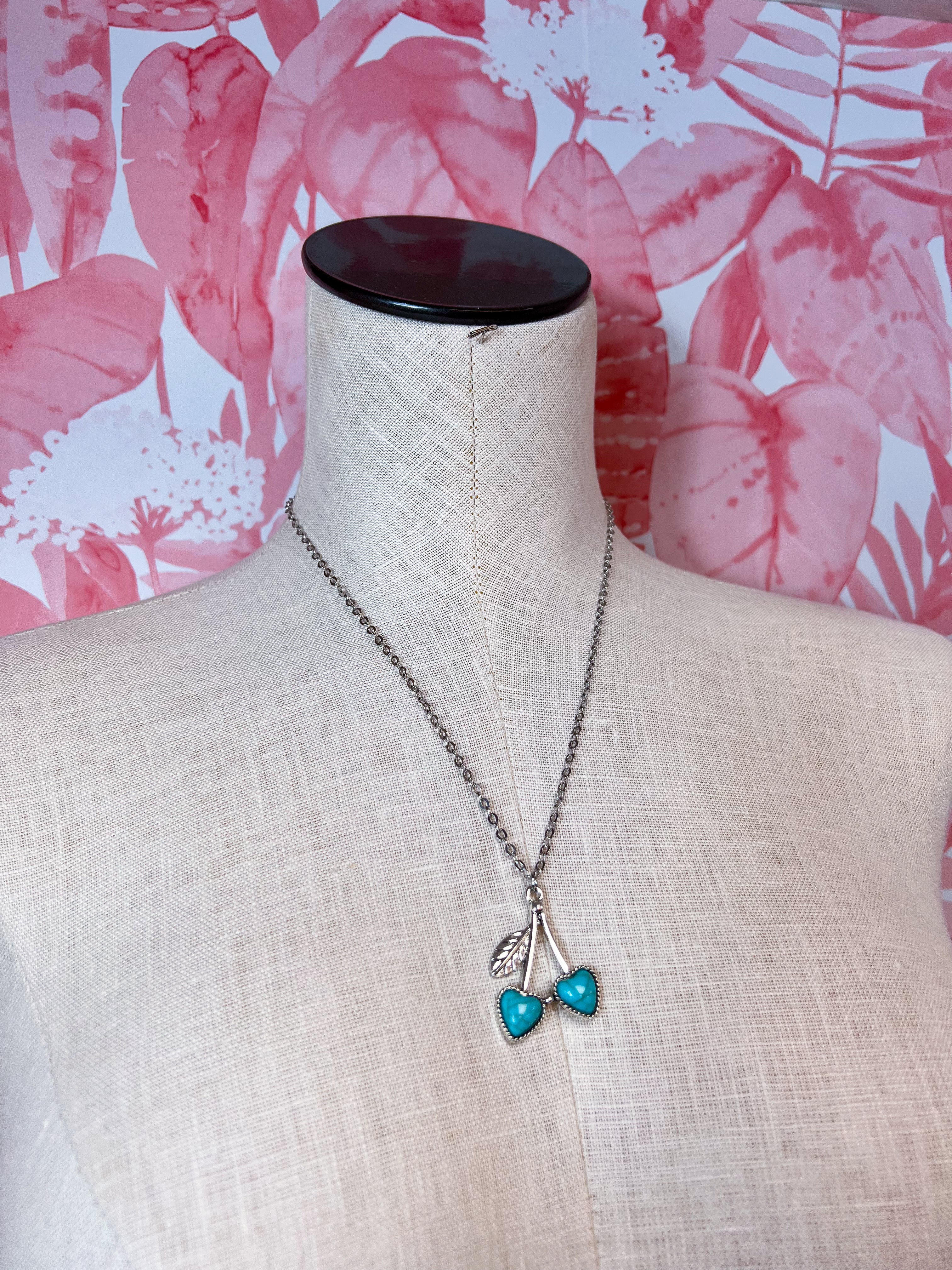 Myra | Dangling Hearts Necklace