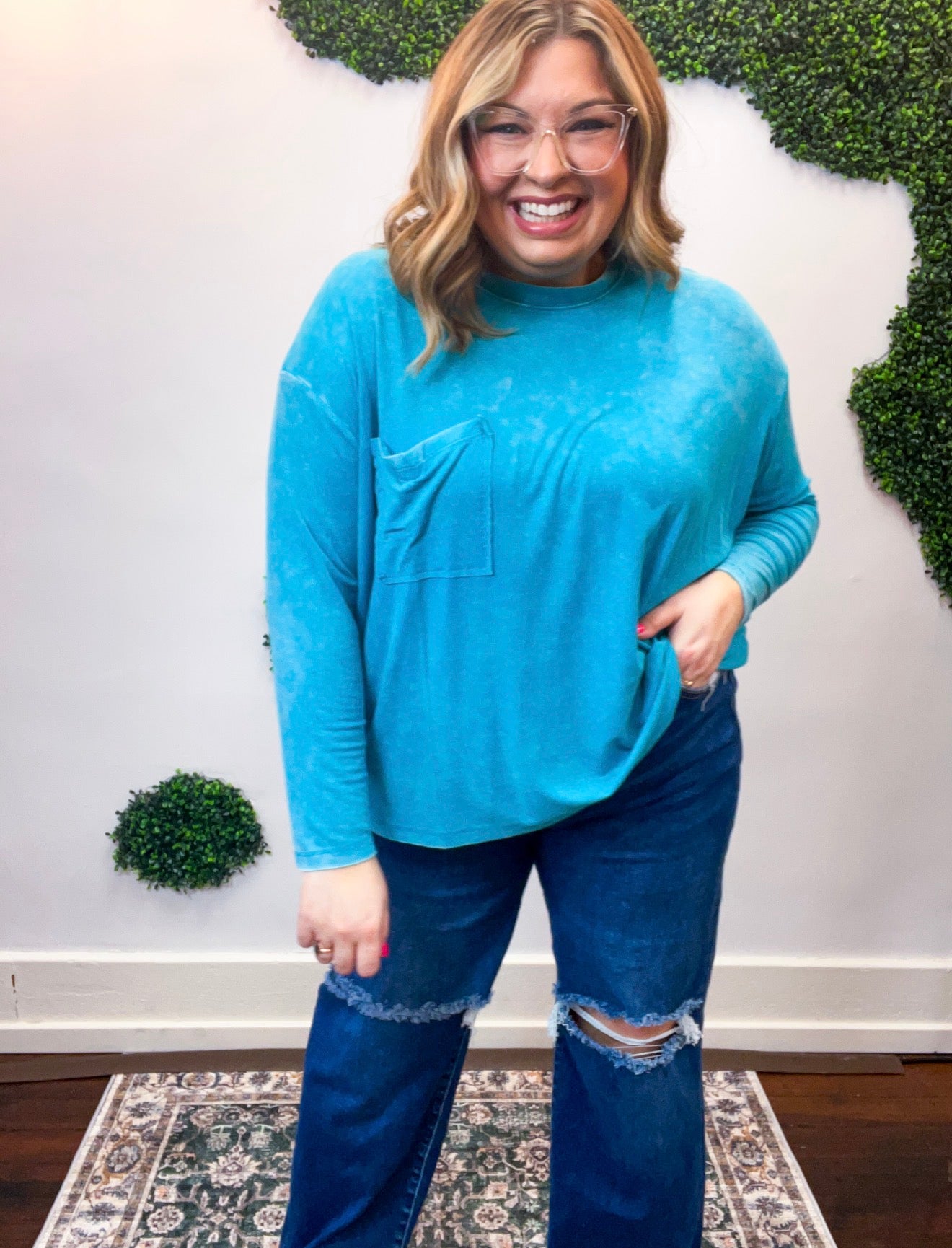 Washed Weekend Dolman Pocket Top in Light Teal
